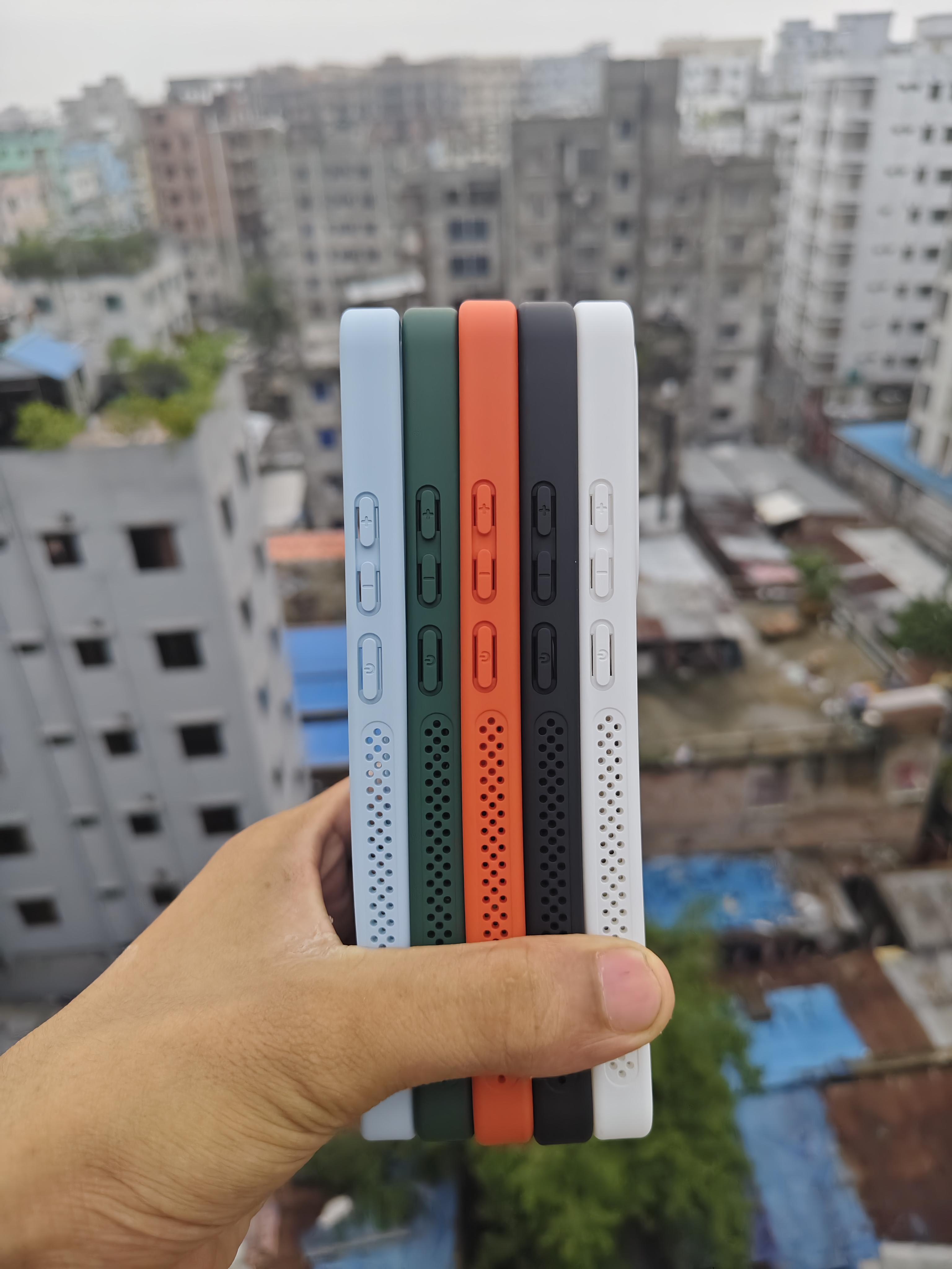 IQOO Neo10 Honeycomb hollow heat dissipation magnetic charging protective cover_img_8