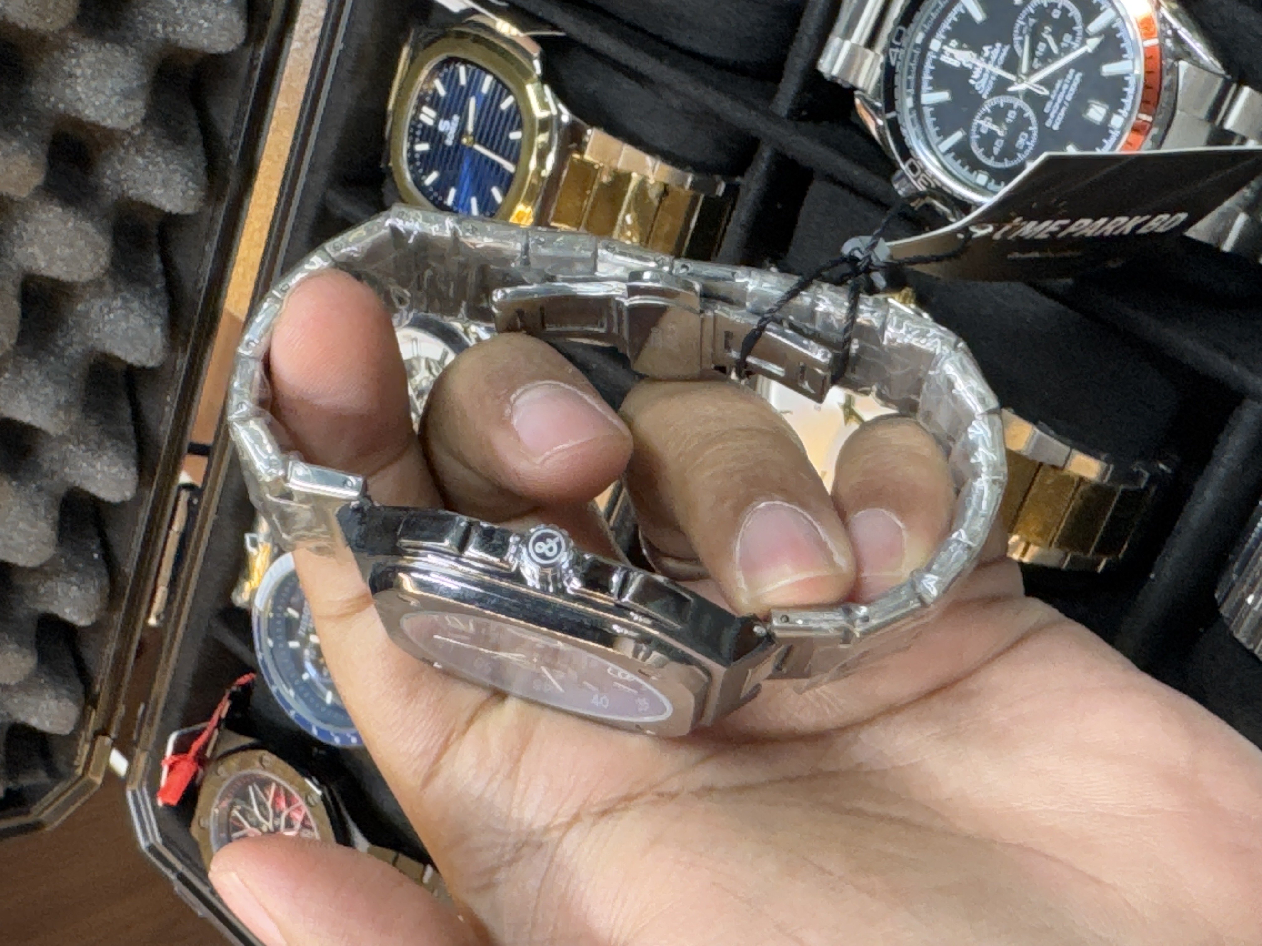 Bell & Rose Square_img_1