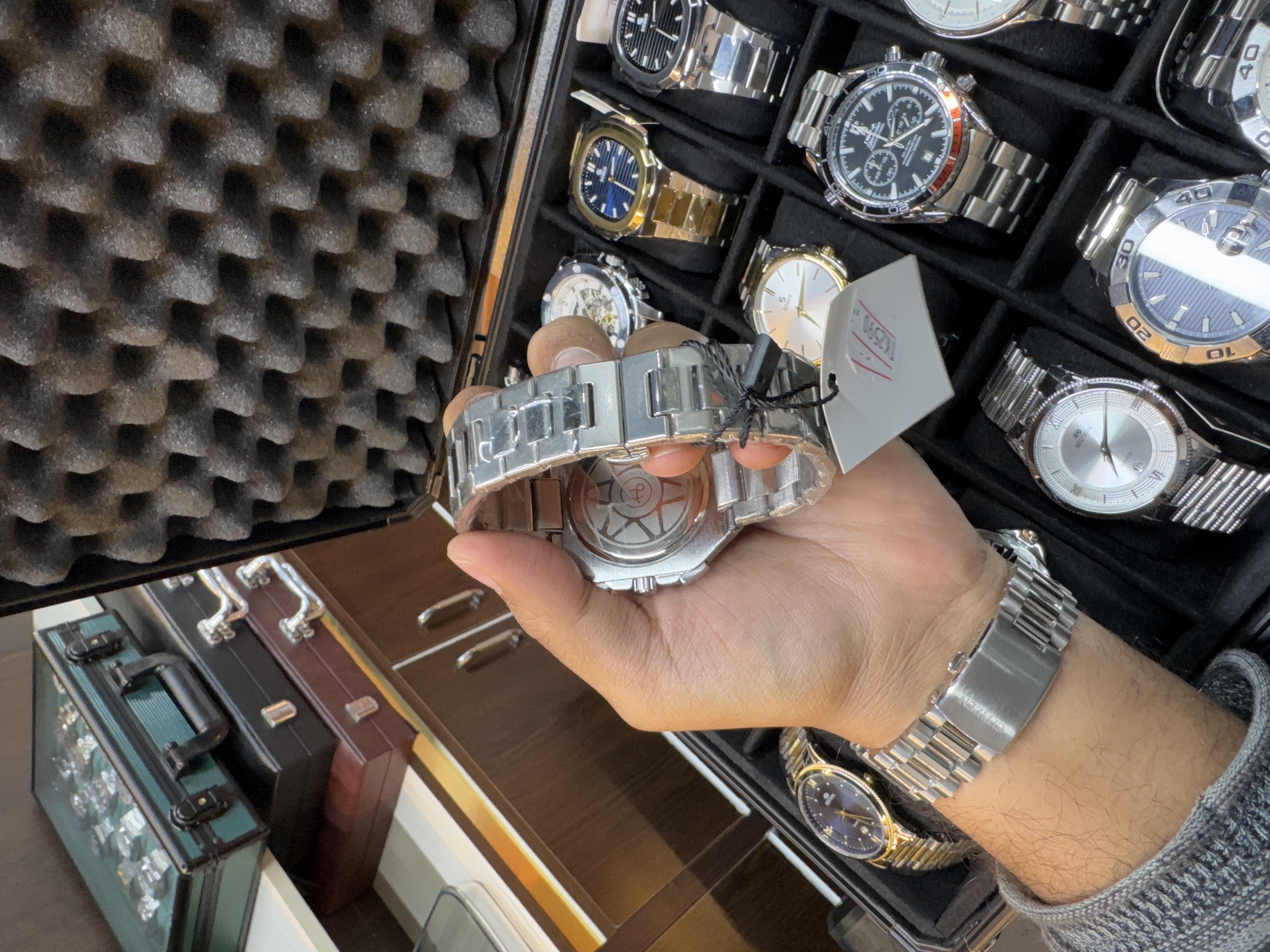 Bell & Rose Square_img_2