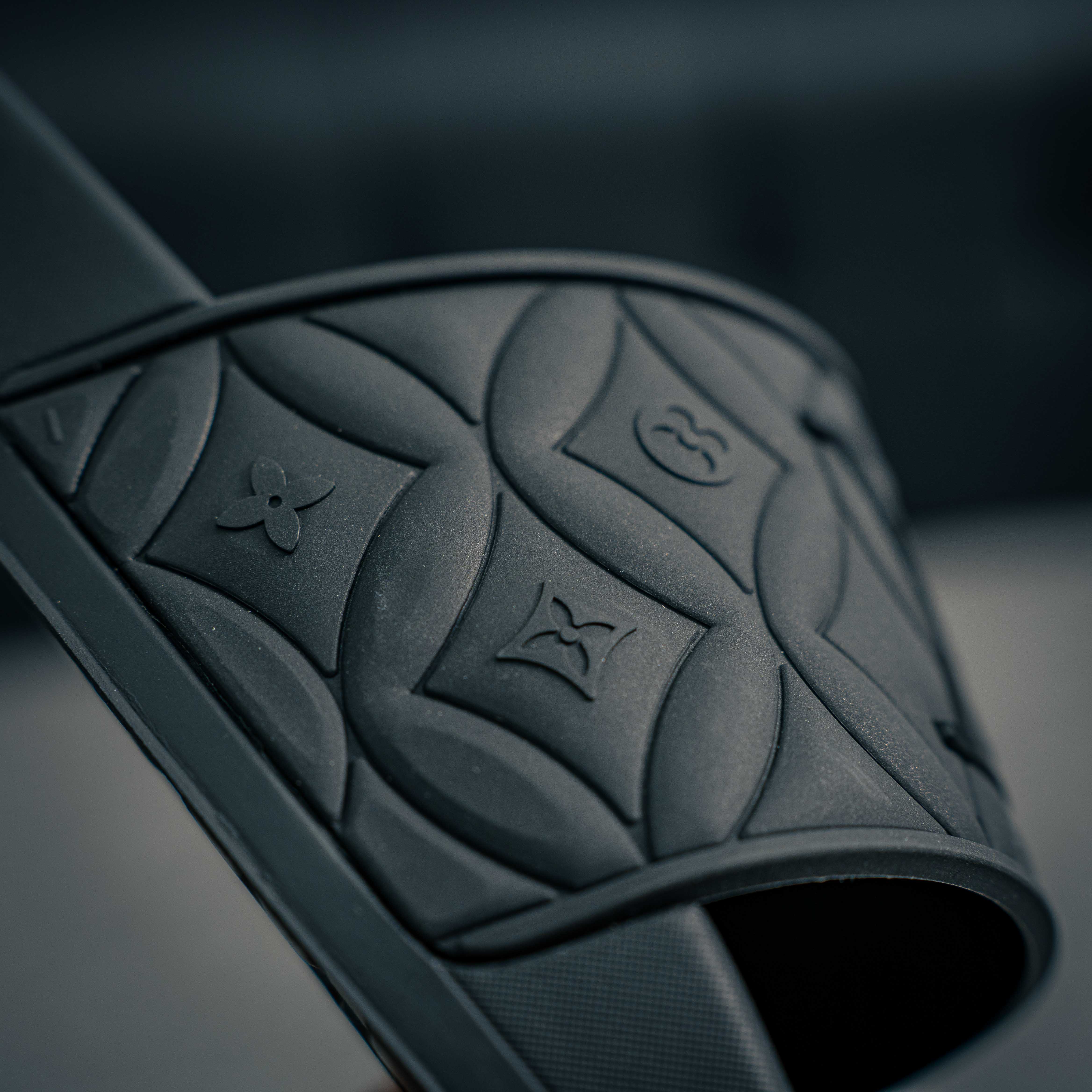 Louis Vuitton slides (1:1)_img_2