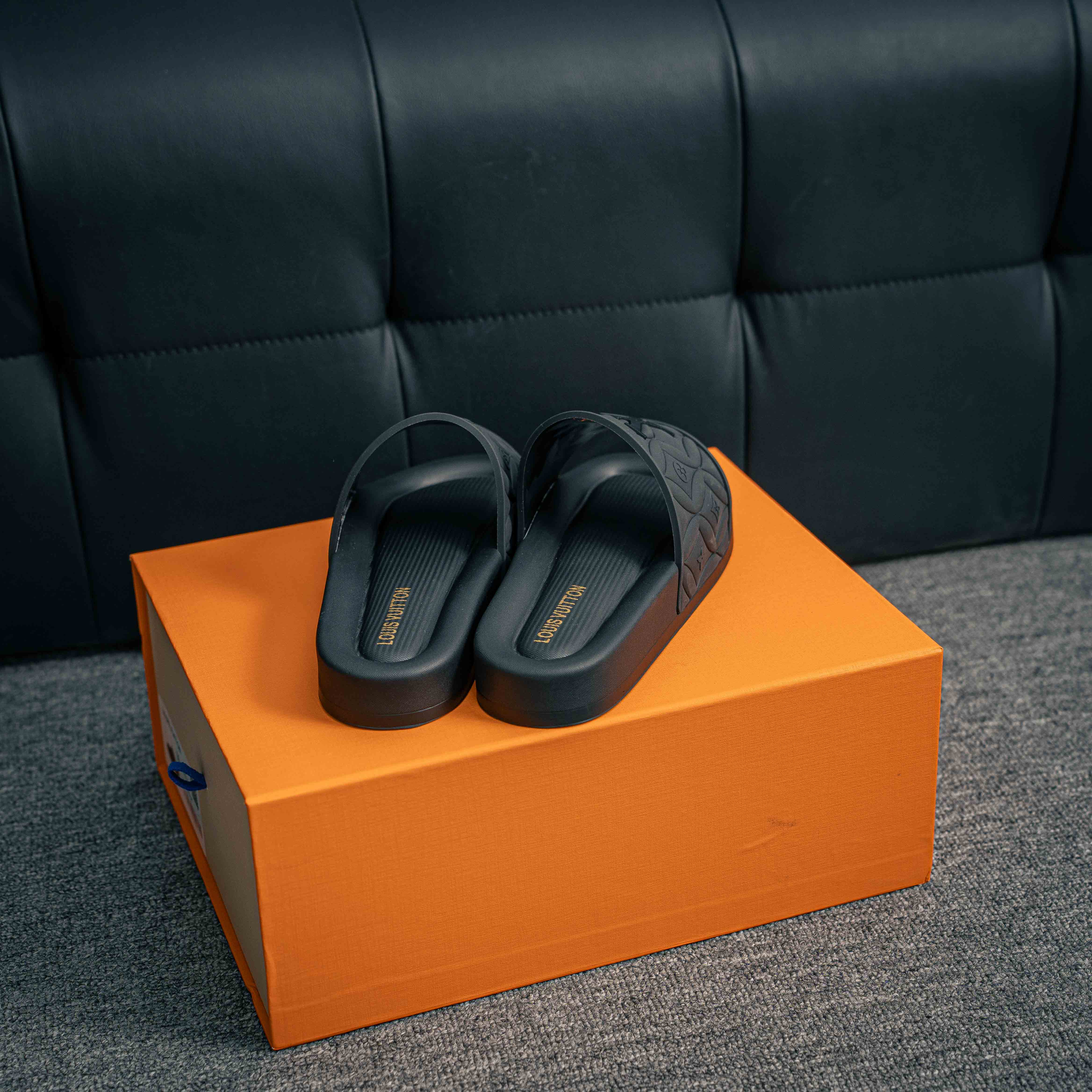 Louis Vuitton slides (1:1)_img_4