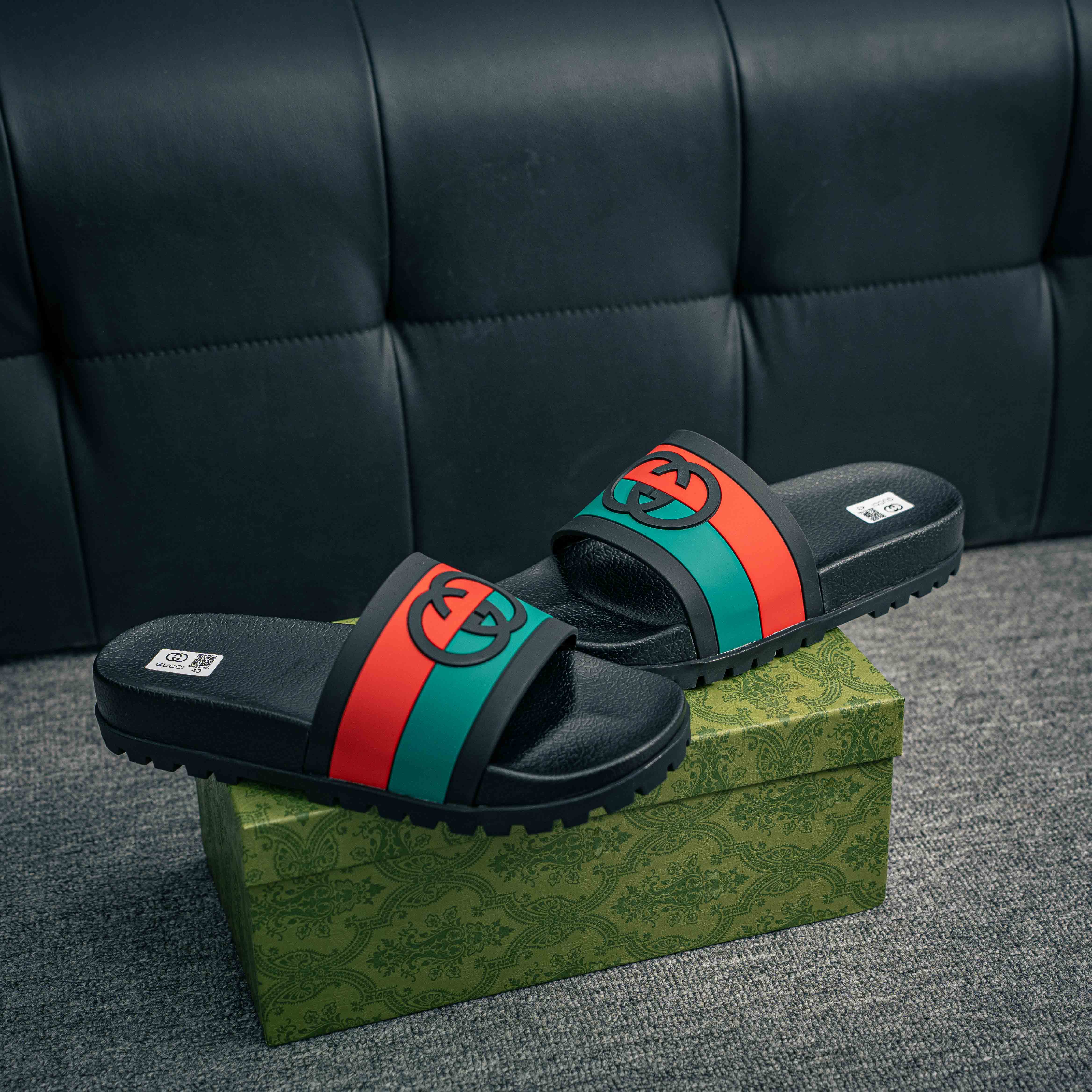 Gucci Interlocking G Slide Sandals (1:1)_img_0