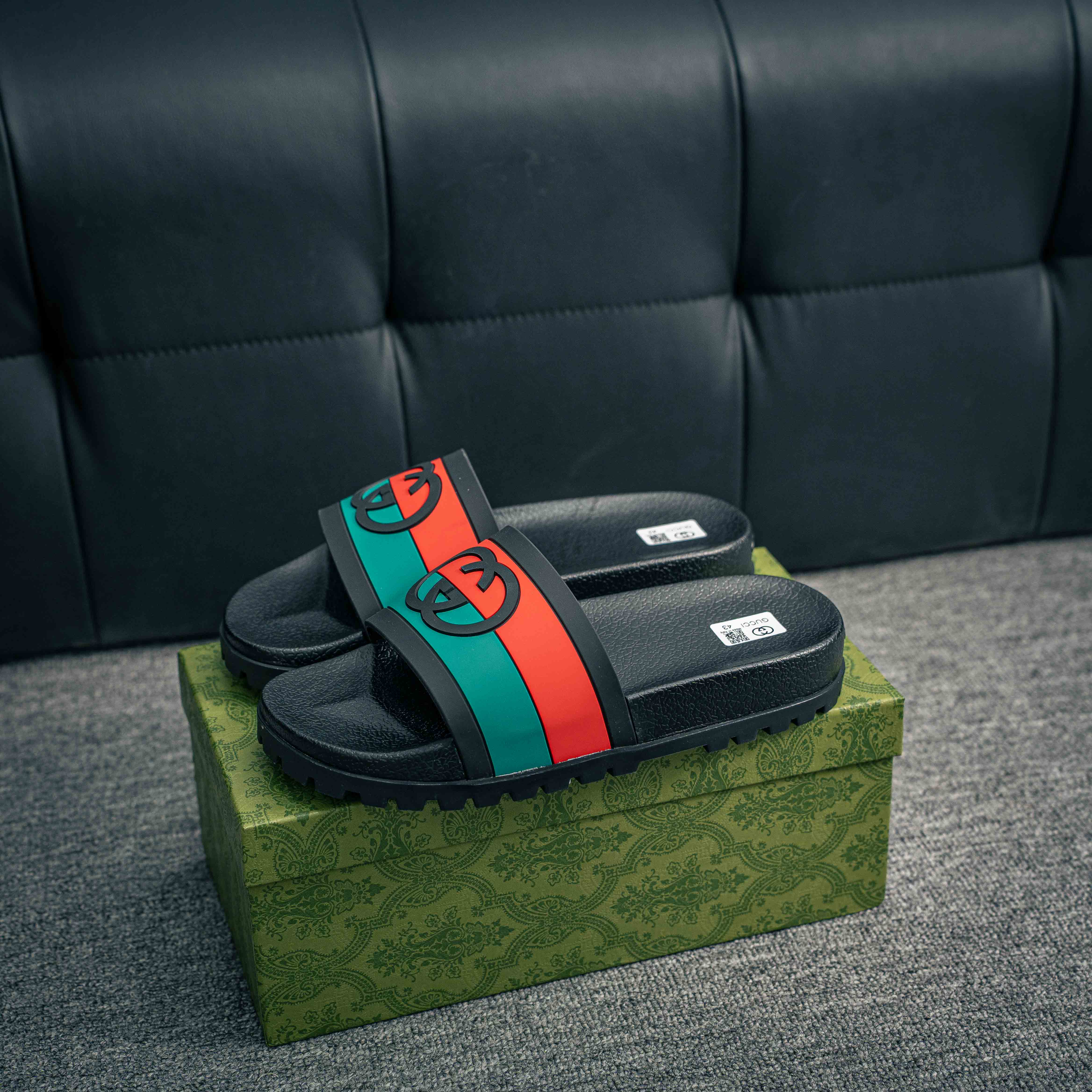Gucci Interlocking G Slide Sandals (1:1)_img_3