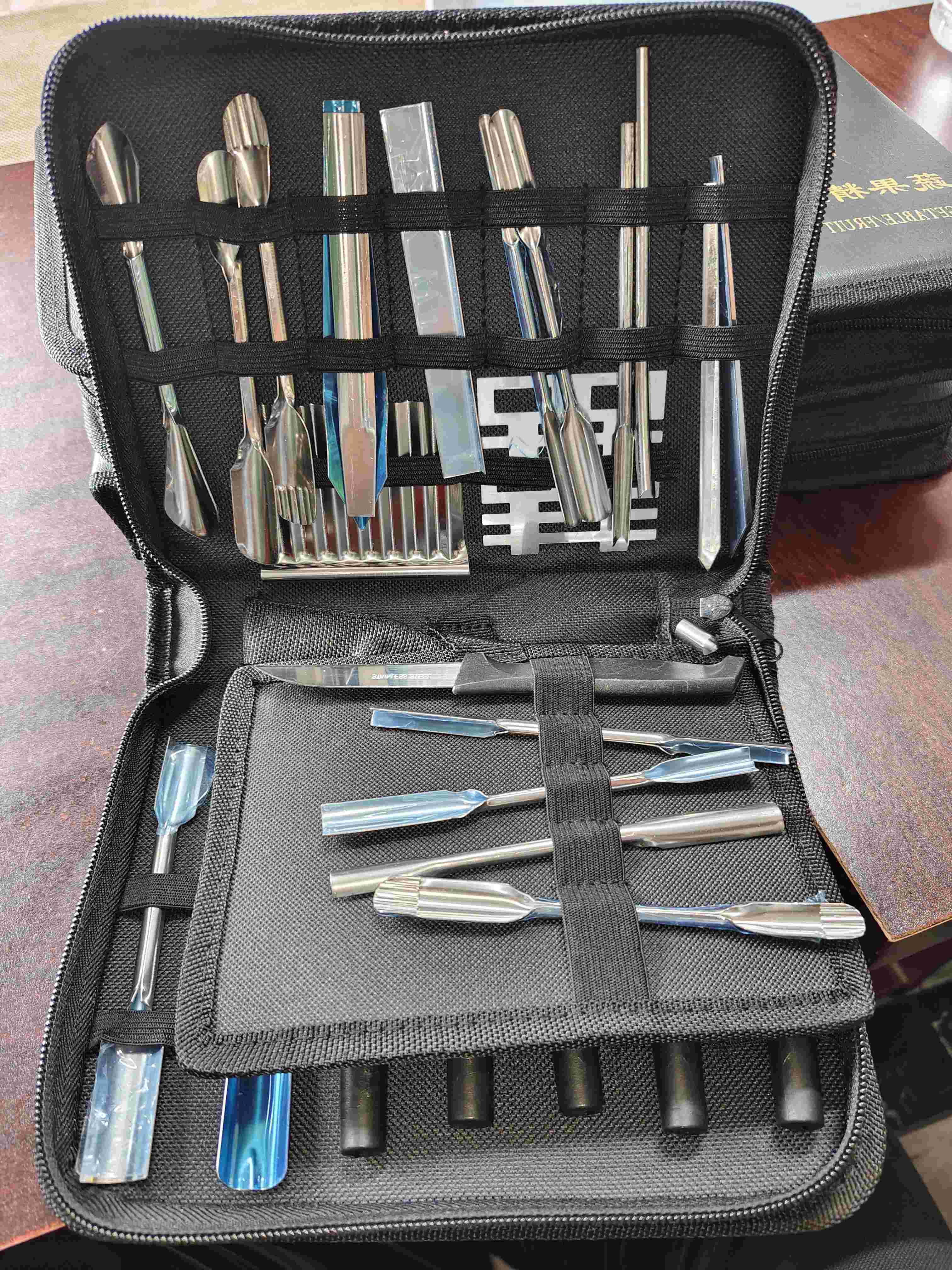 46 piece fruits and vegetables carving tools set