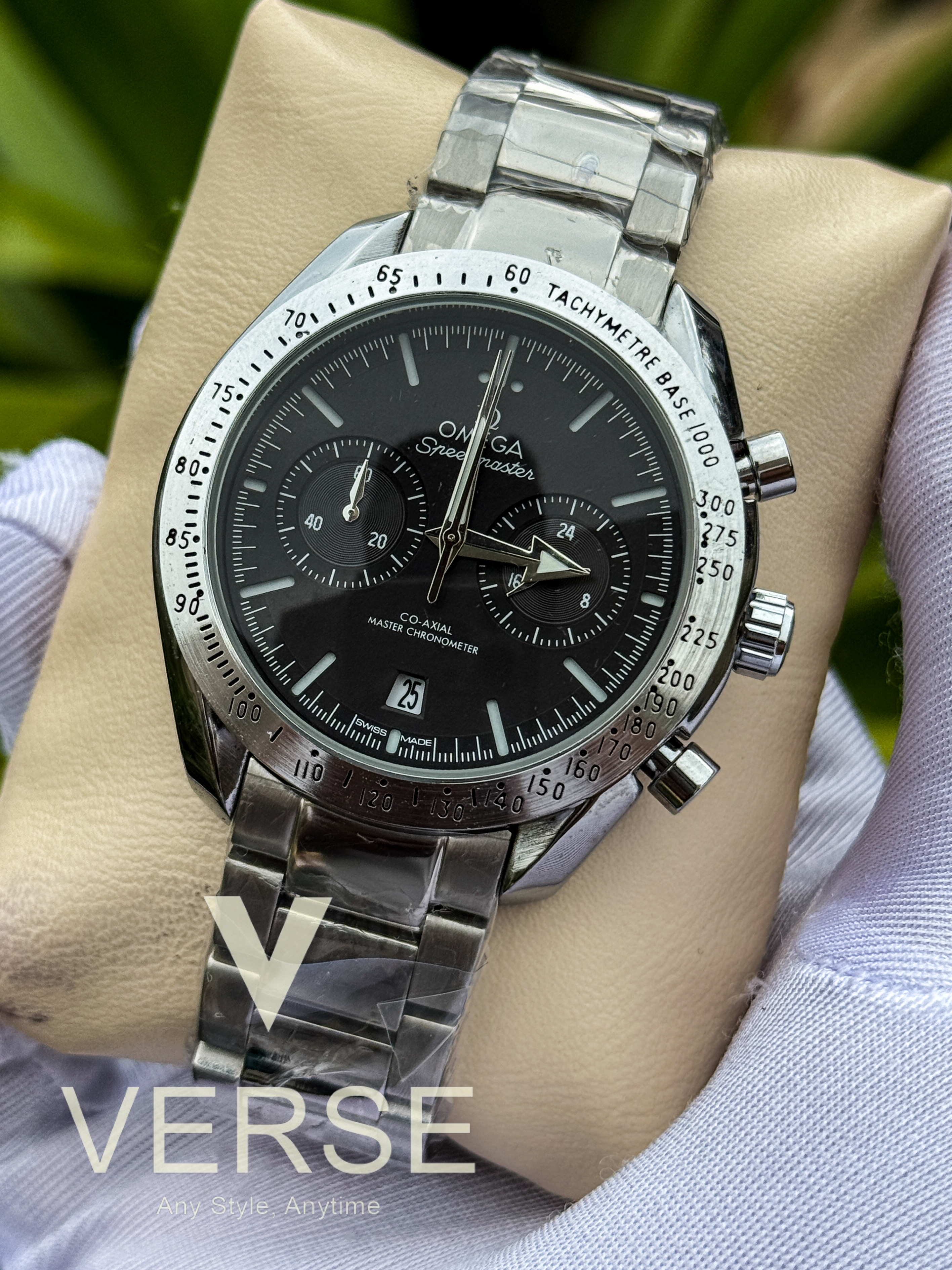 Omega chain 57 black dial