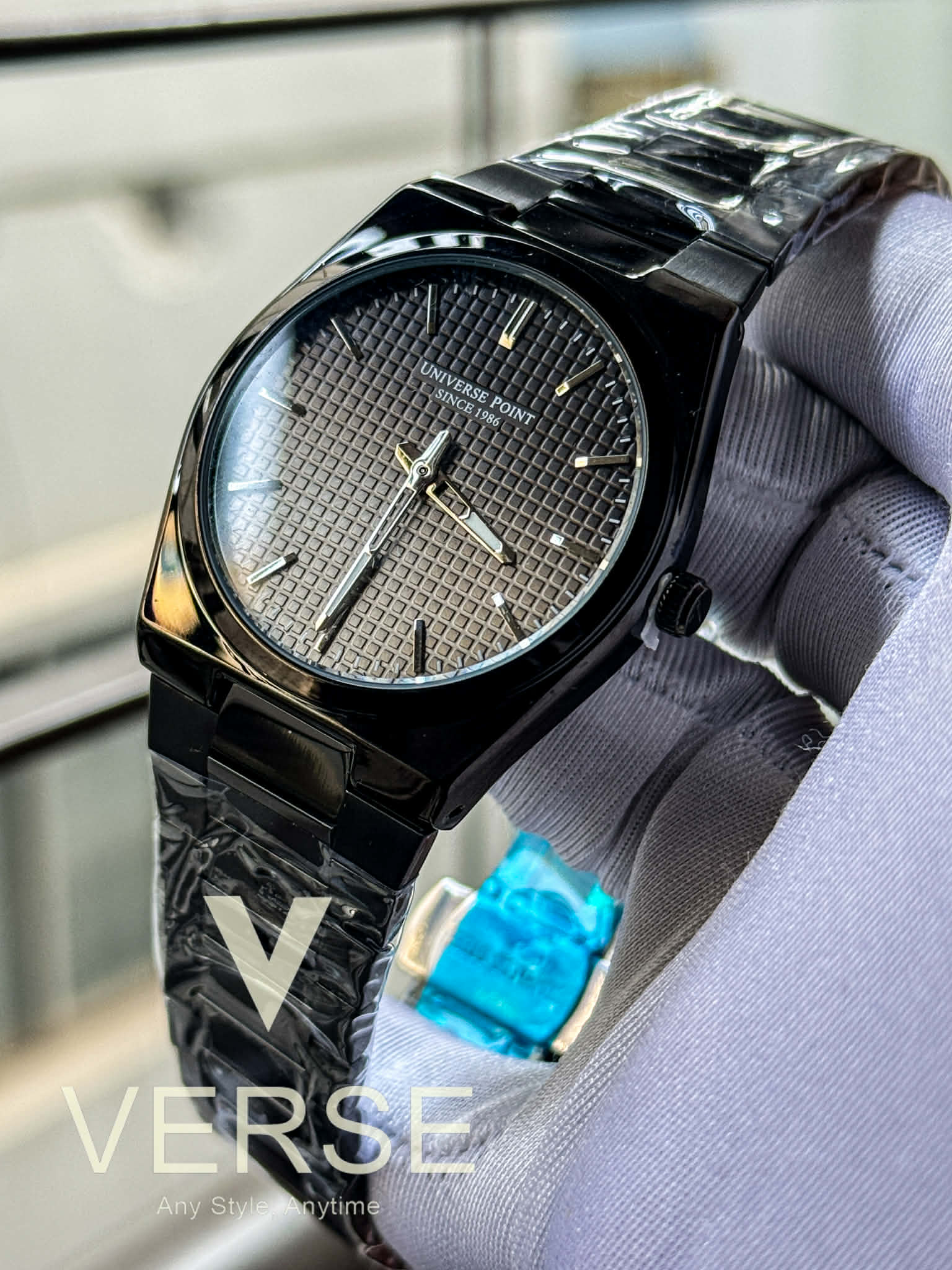 UNIVERSE POINT Slim Black Stainless Steel Watch – Gradient Charcoal Grey Waffle Dial | UP3949-23708