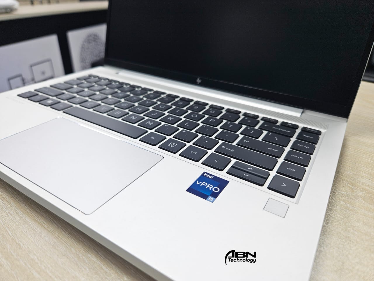 HP EliteBook 1040 G10. Core i7, 13th Generation. 16GB RAM, 512GB SSD. 14.1' Display._img_0