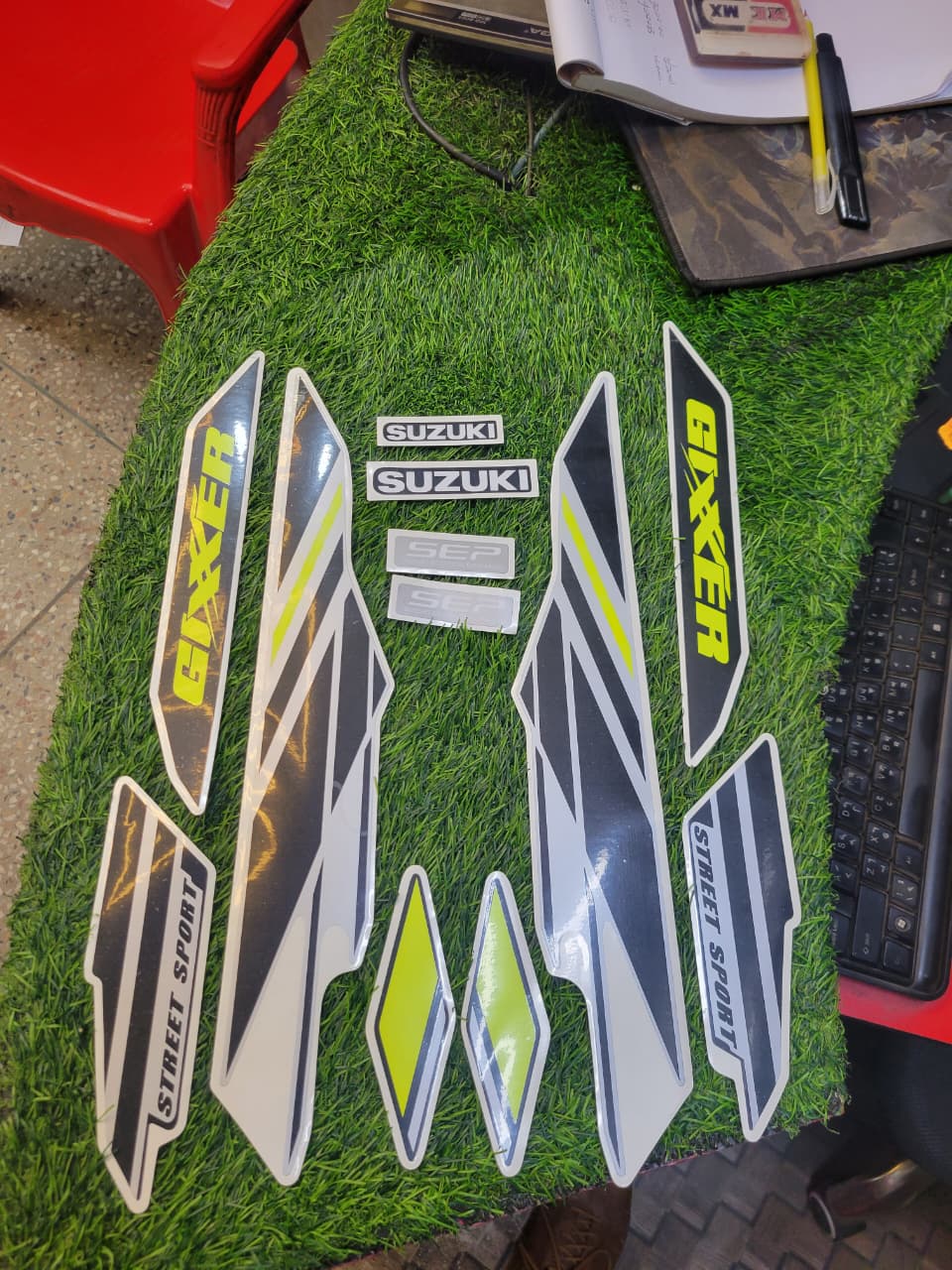 Full Set Sticker for Suzuki Gixxer Monotone (New Model 2025 lemon green ) bike._img_1