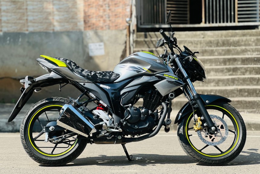 Full Set Sticker for Suzuki Gixxer Monotone (New Model 2025 lemon green ) bike._img_2