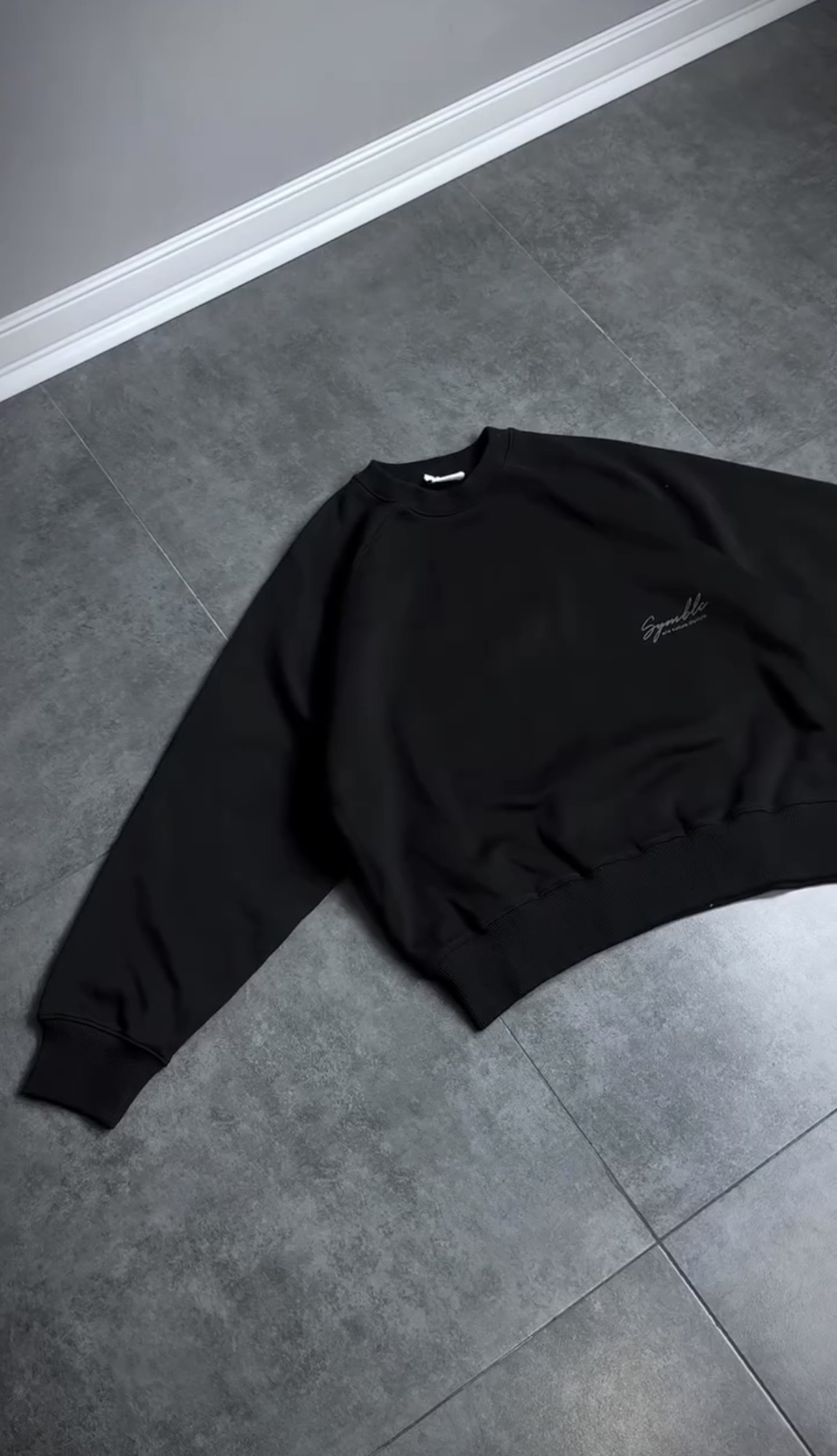 Black Raglan Oversized sweatshirt_img_1