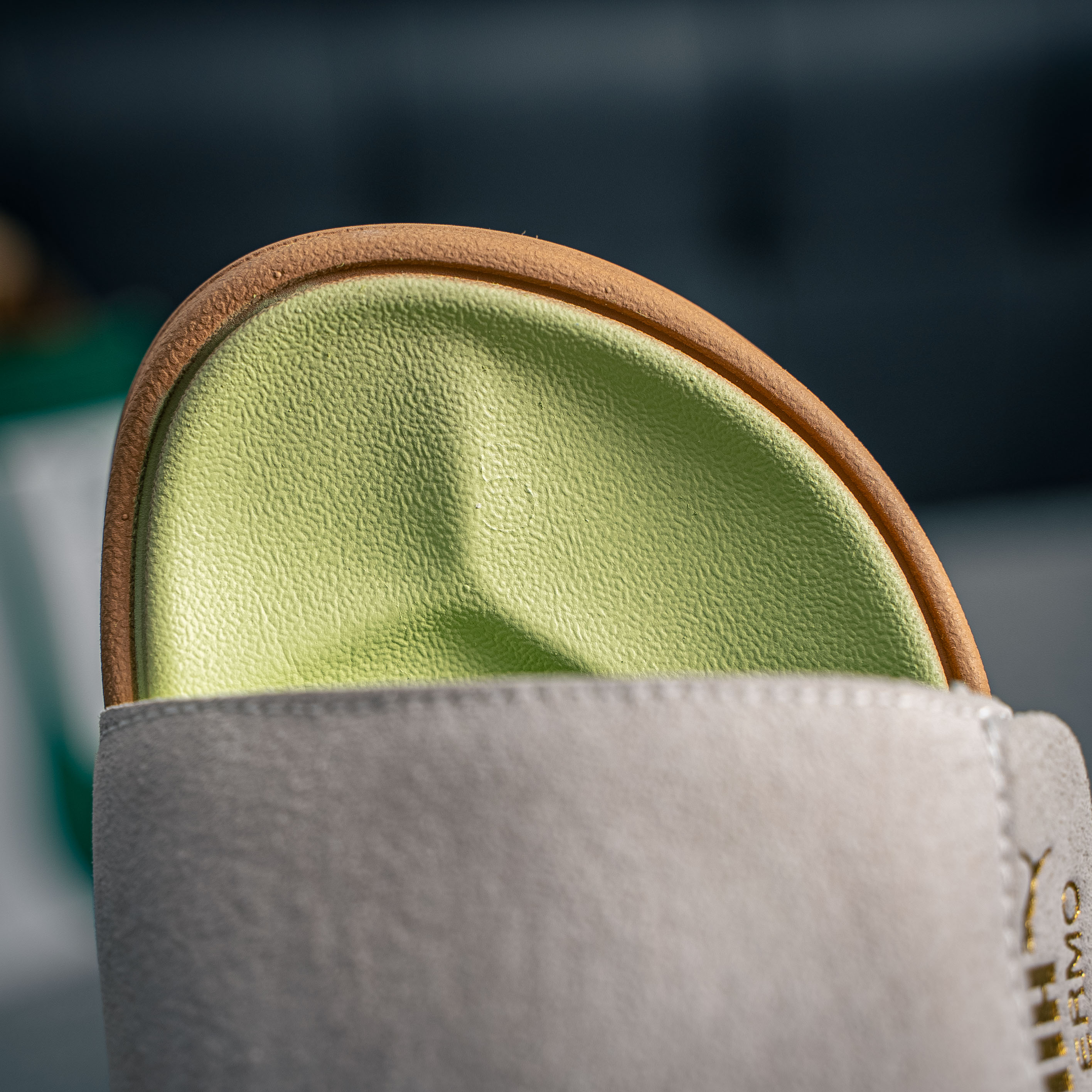 PUMA Leadcat 2.0 Palermo Foil Slides (1:1)_img_5