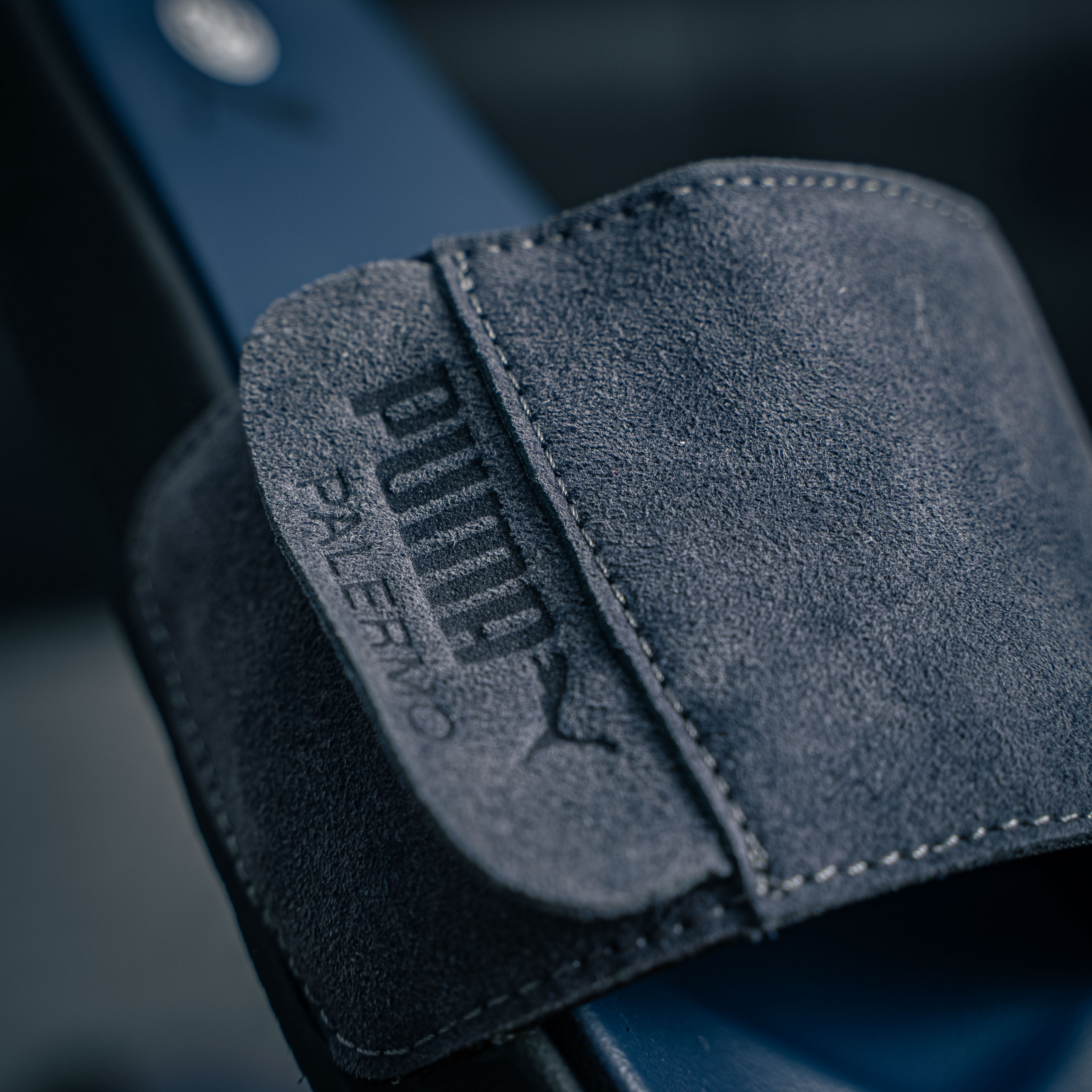 PUMA Leadcat 2.0 Palermo Foil Slides (1:1)_img_1