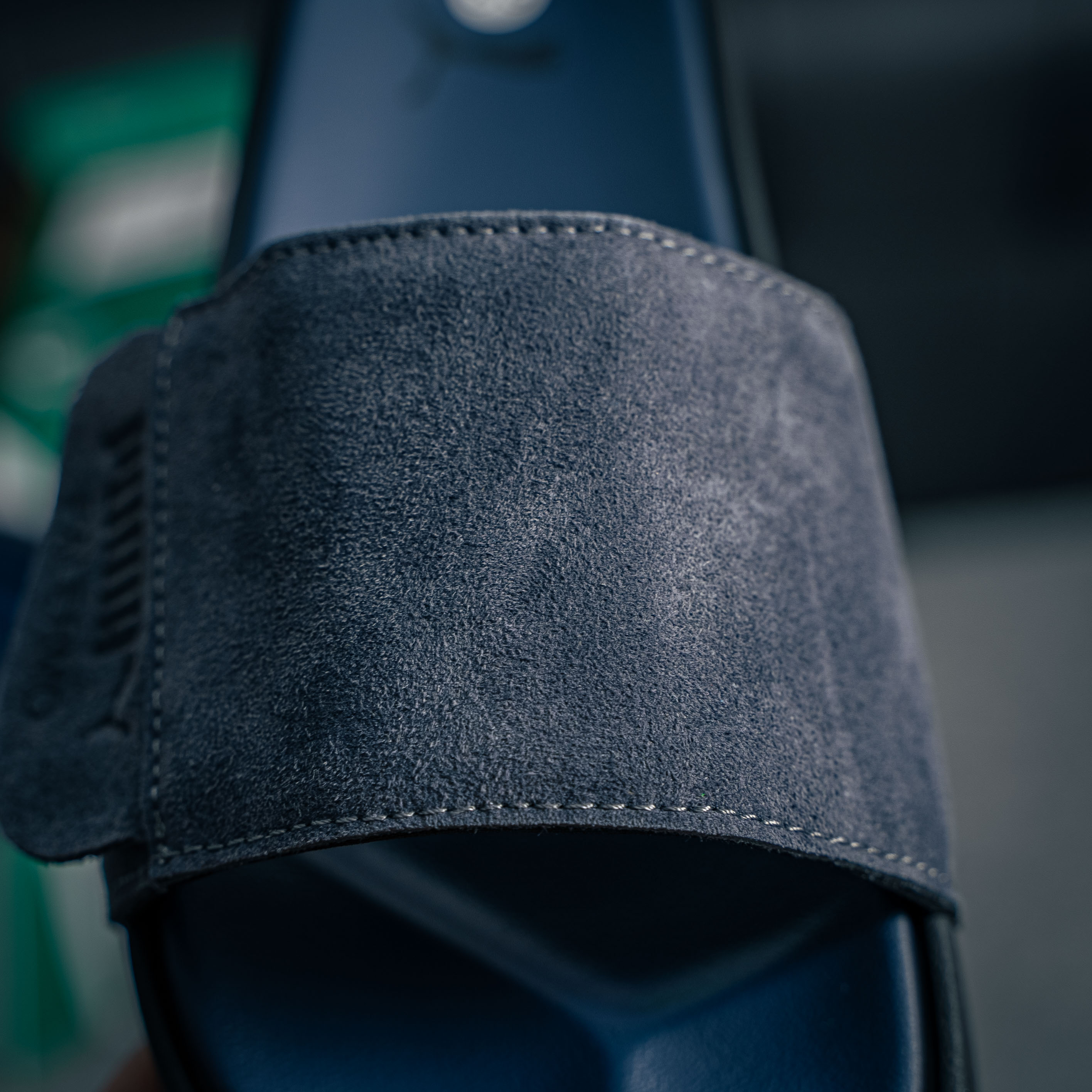 PUMA Leadcat 2.0 Palermo Foil Slides (1:1)_img_4