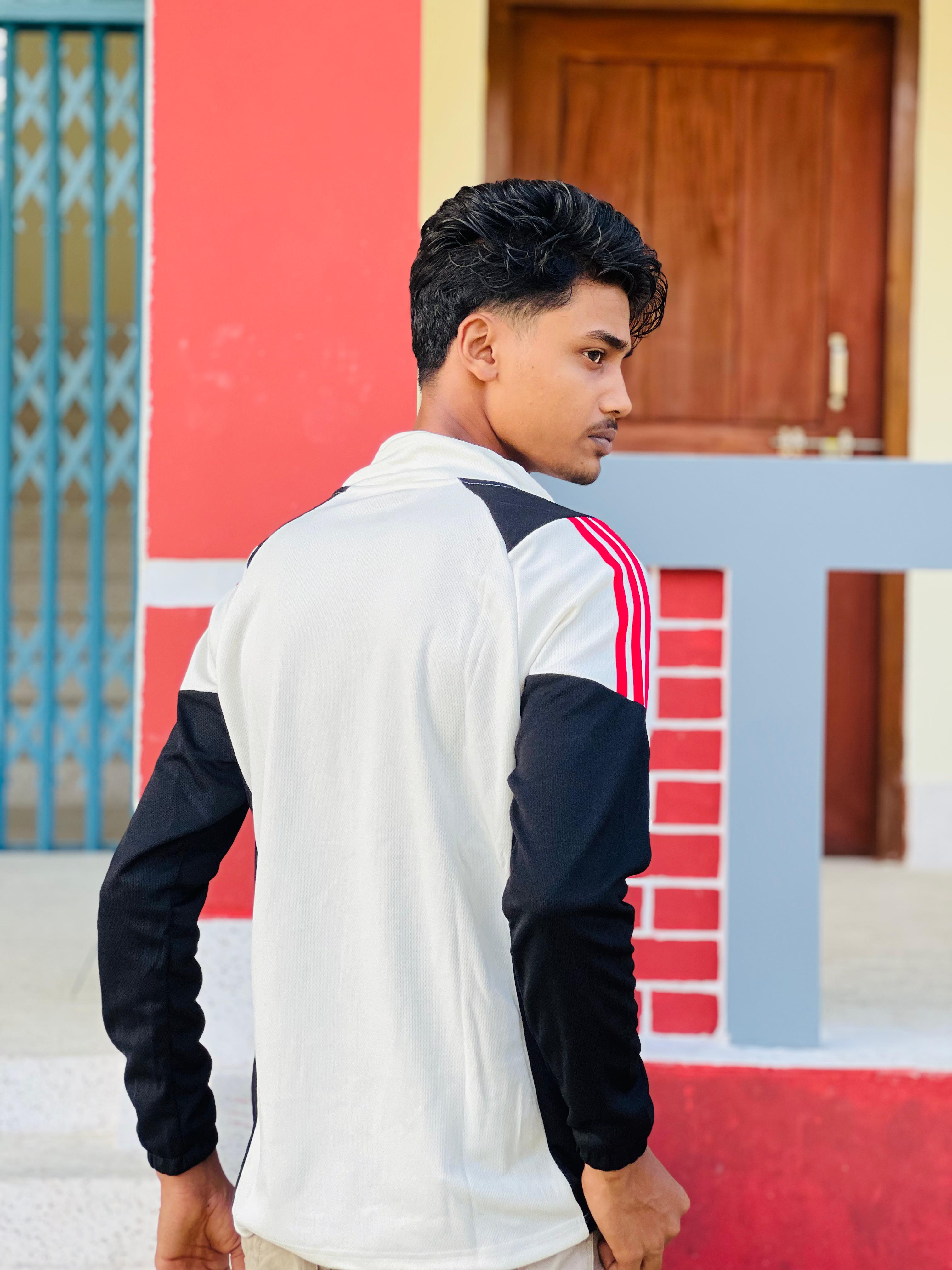 Livarpool Training Sweat Shirt._img_7