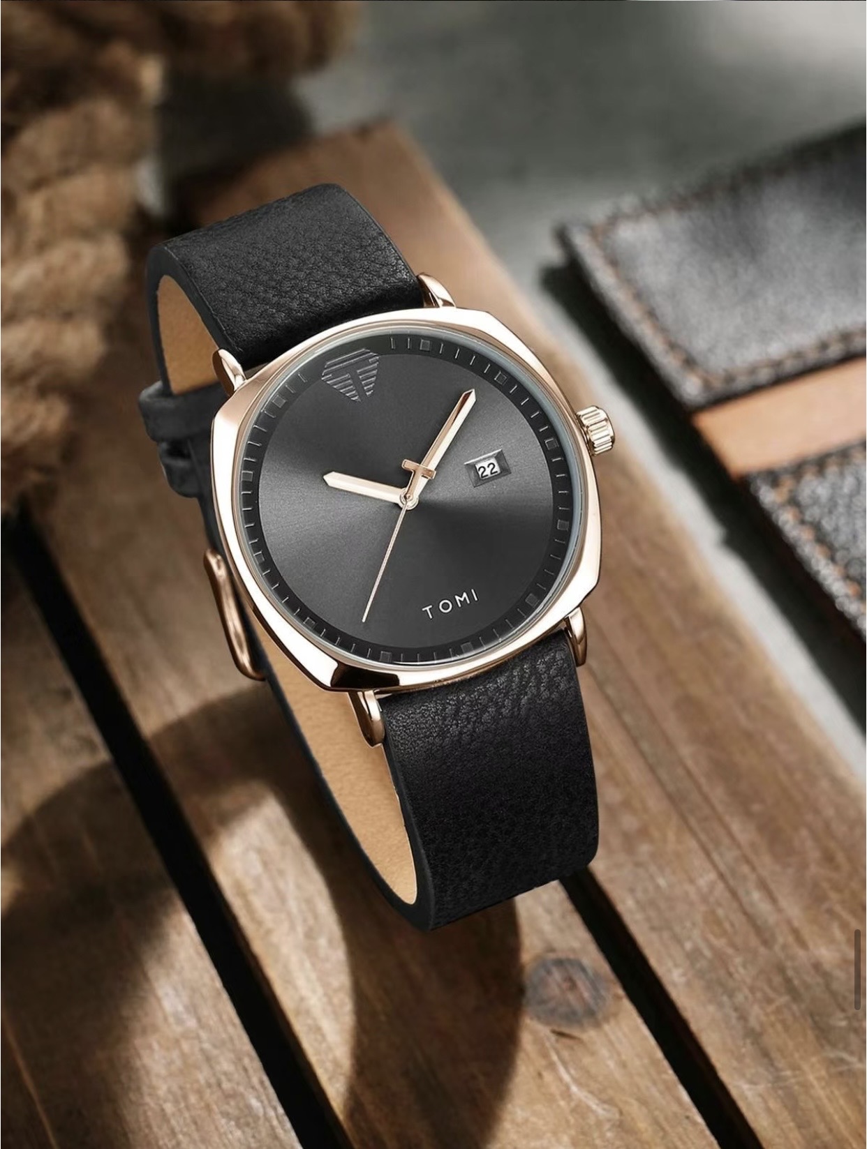 TOMI T-044 Men's Quartz Leather Belt Watch With Date (Black-Rosegold)_img_3