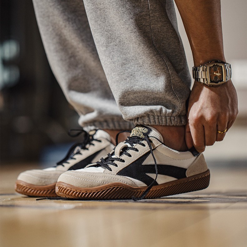 Thin-Soled Training Sneakers_img_1