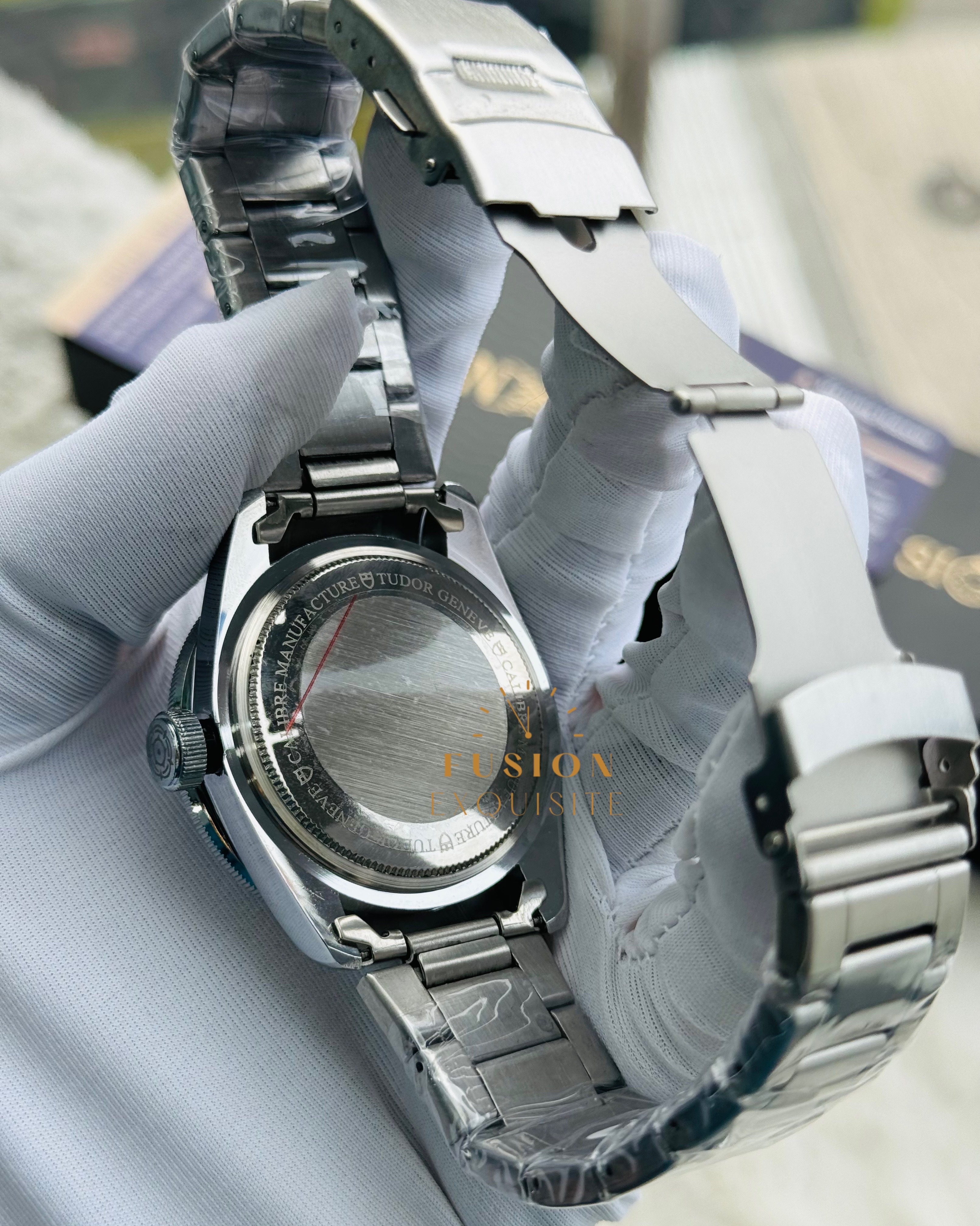 Tudor Pepsi Dial Formal Swift Movement Watch (AA Grade)_img_2