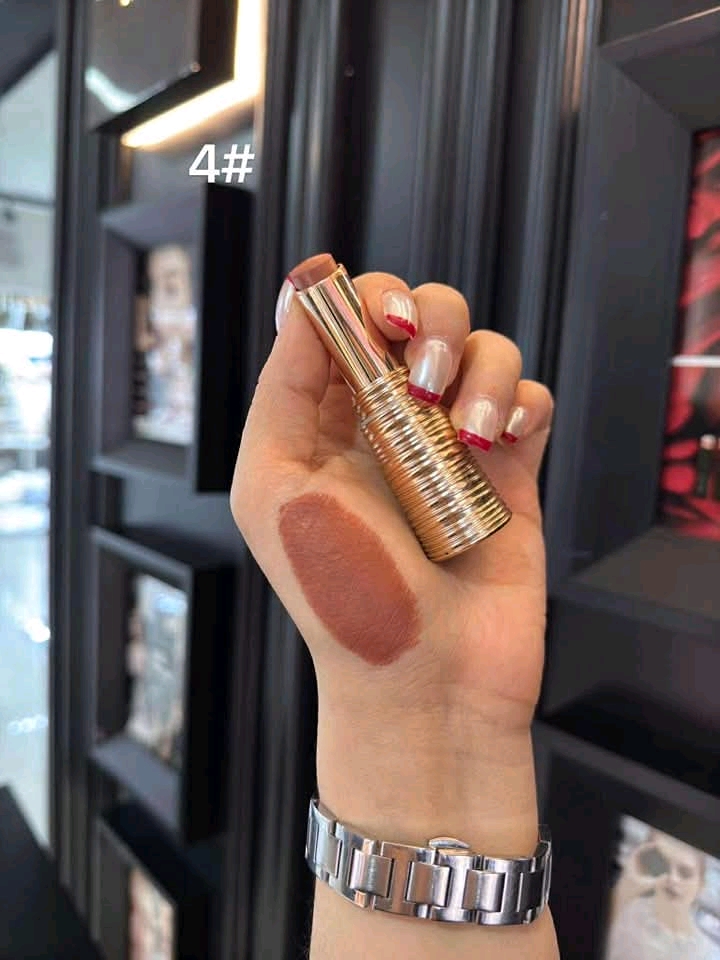 IMAGIC Matte Finish Lipstick (shade 4)