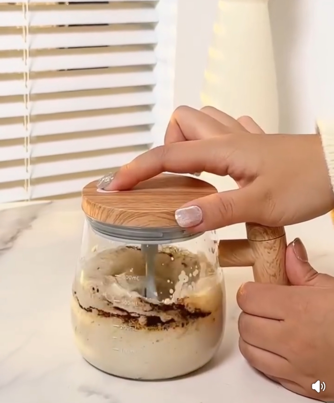 Automatic Rechargeable Mixing Mug_img_12