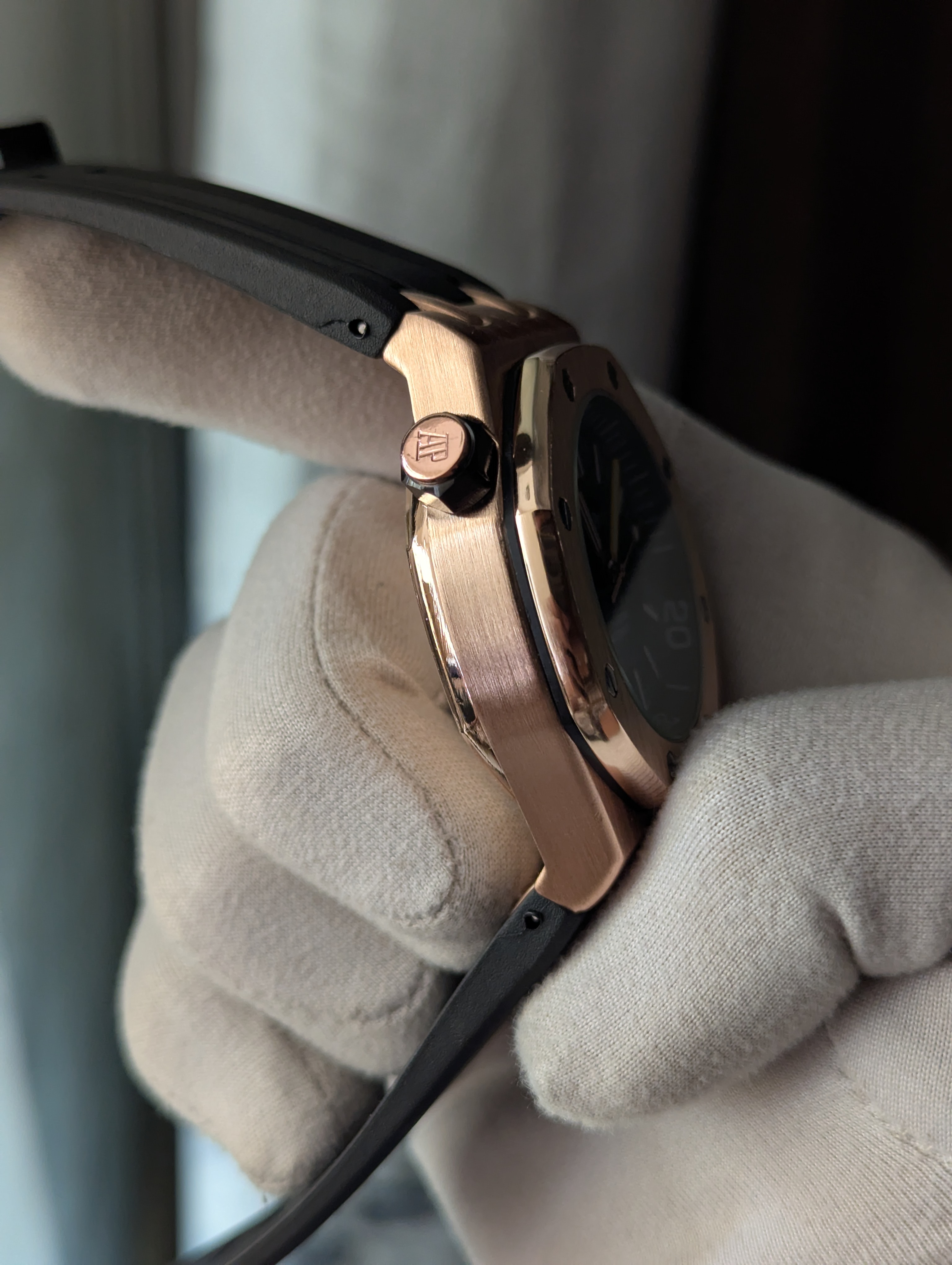 Ap Royal Oak Quartz Watch_img_3