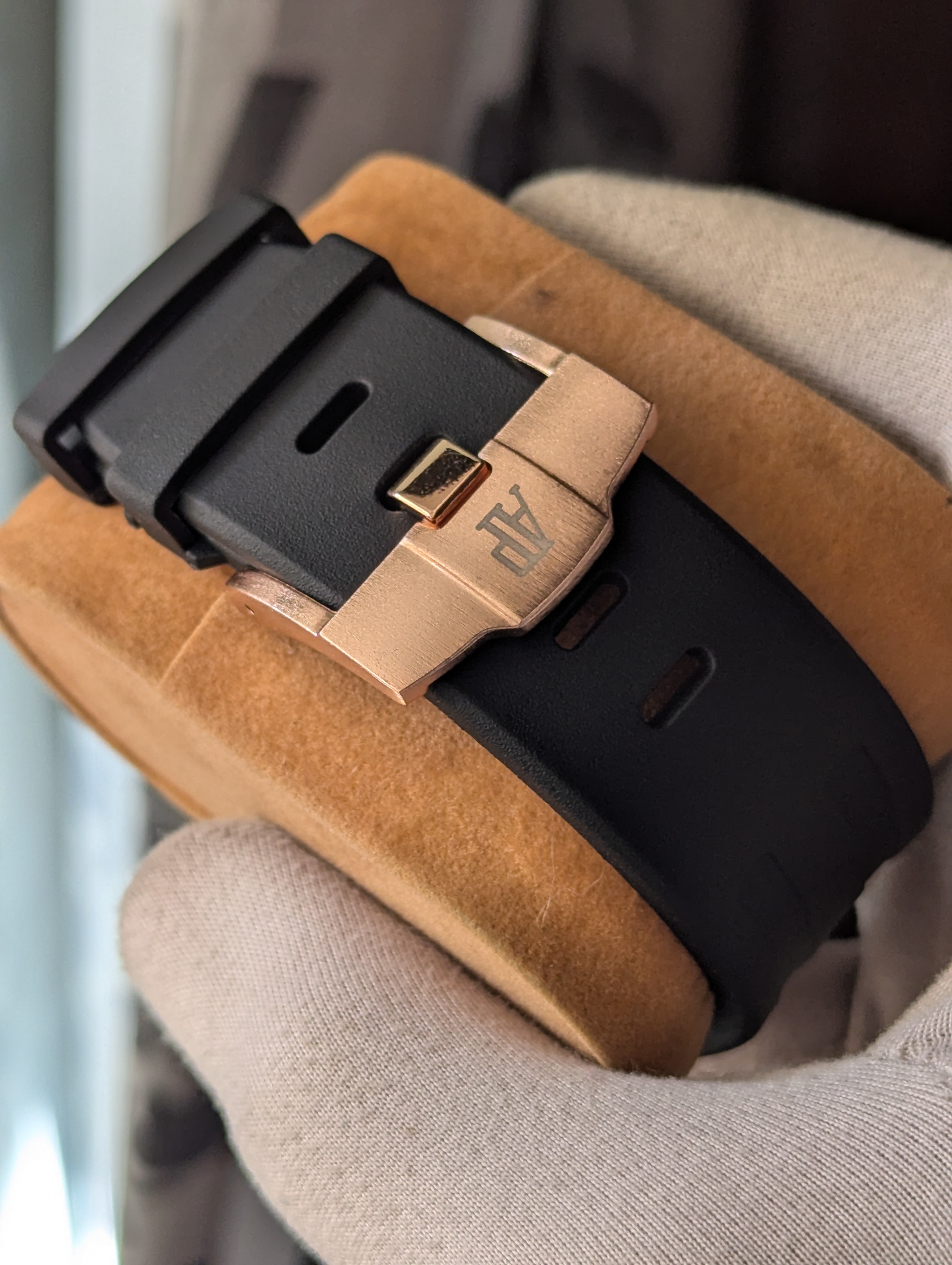 Ap Royal Oak Quartz Watch_img_6