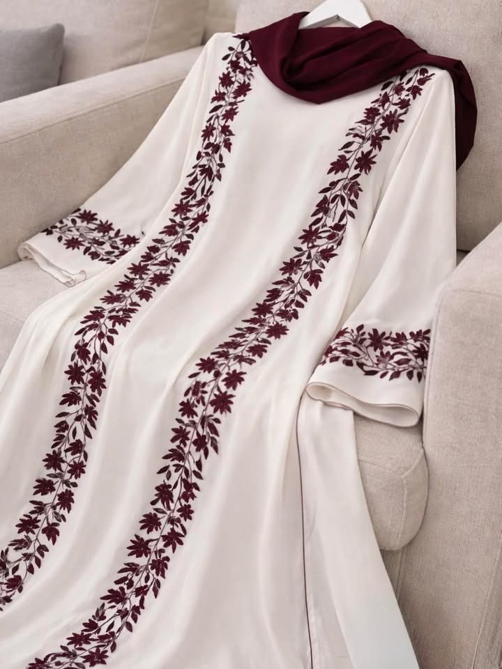 ZINIA ABAYA WHITE_img_1