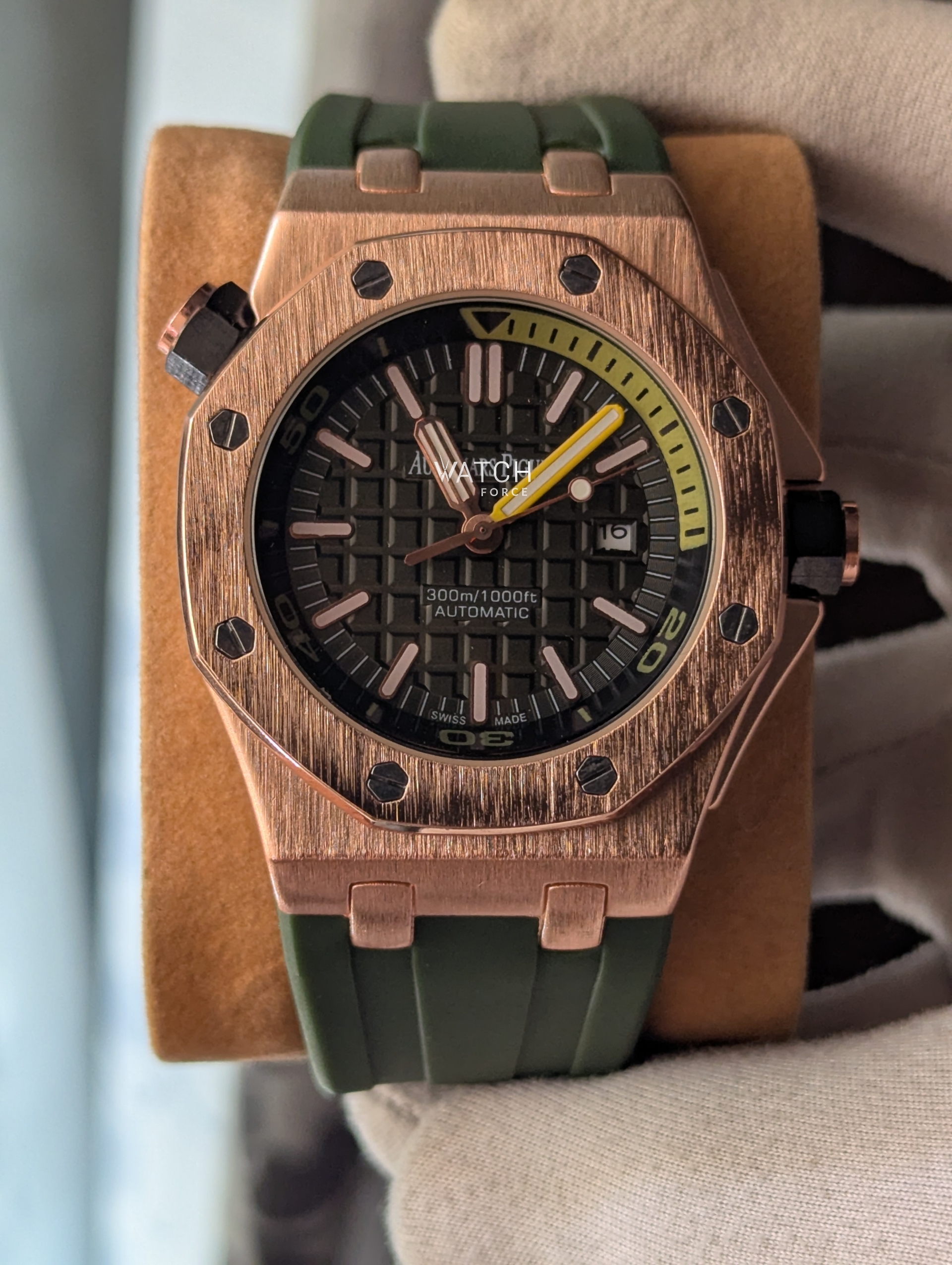 Ap Royal Oak Quartz Watch_img_1