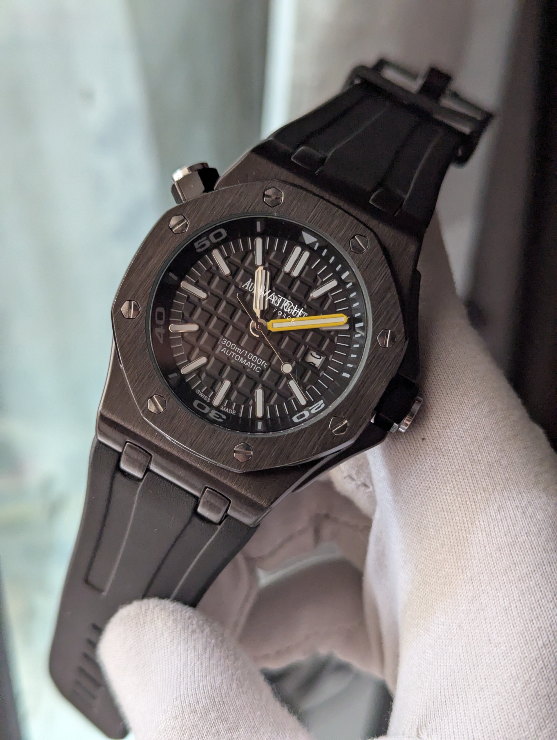 Ap Royal Oak Quartz Watch_img_2