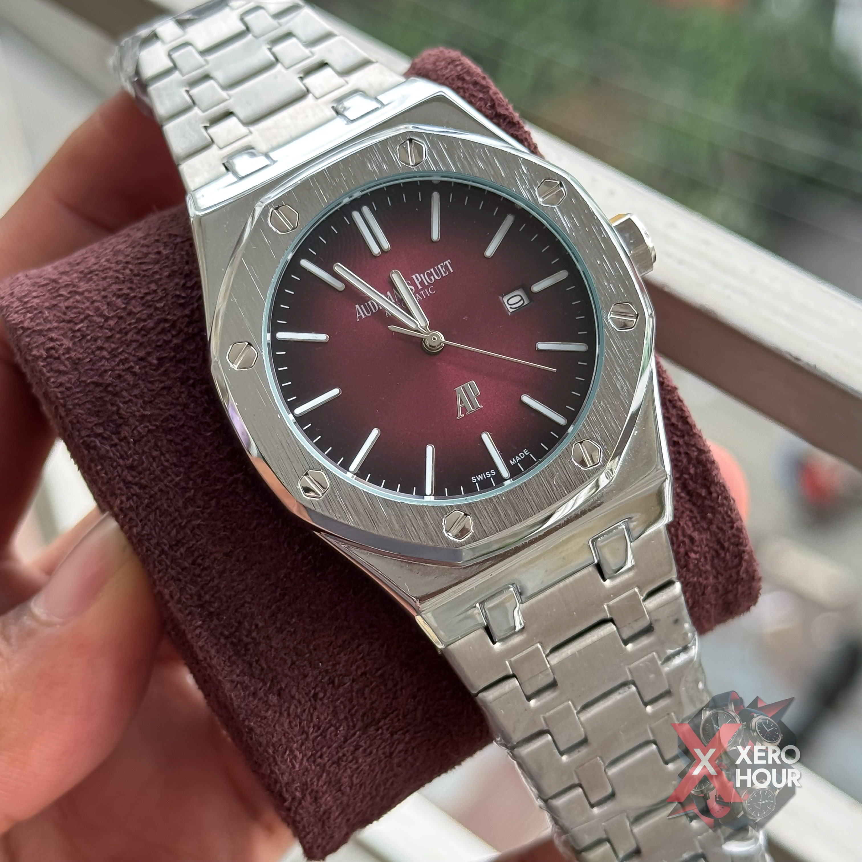 Audemars Piguet Royal Oak | Silver Shine Red Dial 2025_img_1