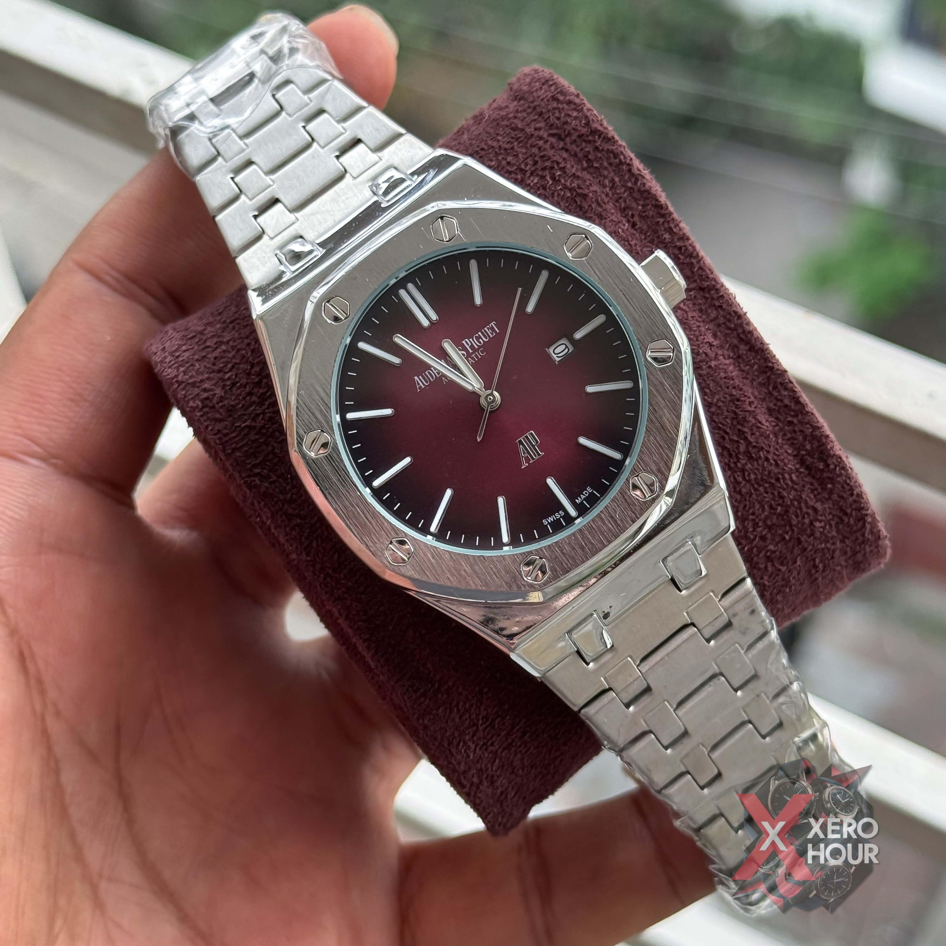 Audemars Piguet Royal Oak | Silver Shine Red Dial 2025_img_2