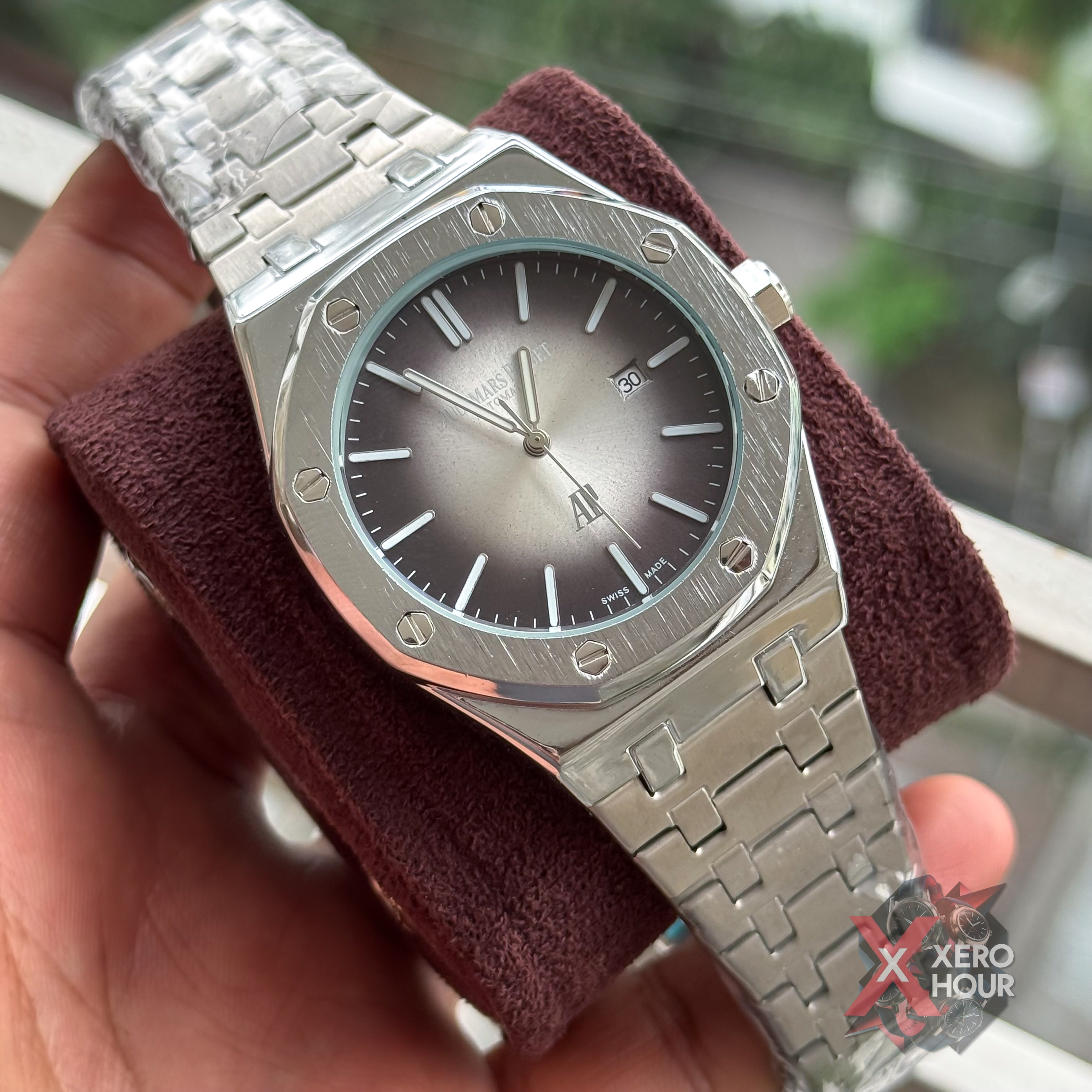 Audemars Piguet Royal Oak | Silver Shine Grey Dial 2025_img_2