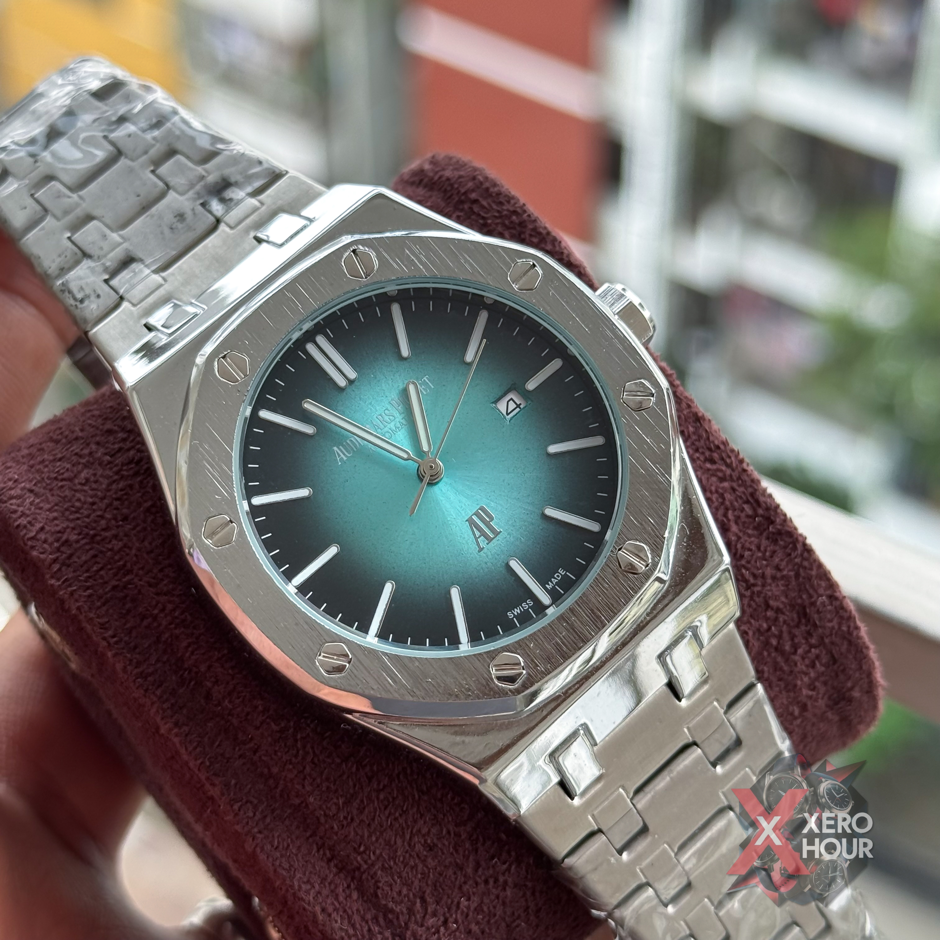 Audemars Piguet Royal Oak | Silver Shine Tiffany Dial 2025_img_1