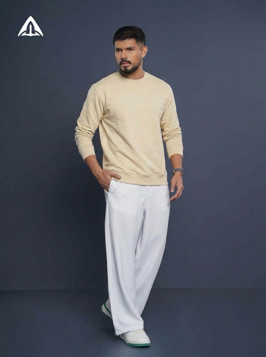 ACENTRIC'S Round-Neck Pullover Sweatshirt