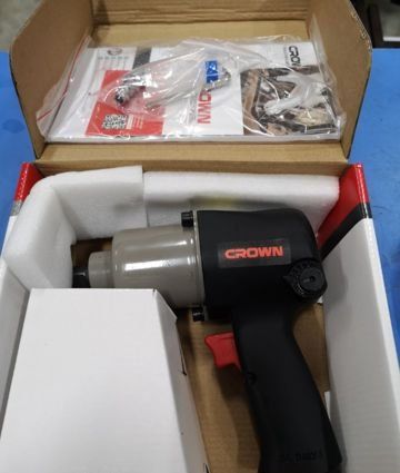 CROWN CT38113 Professional Pneumatic Impact Wrench, 660N.m, 16mm, 1/2inch, 1/4inch; CT38113_img_1
