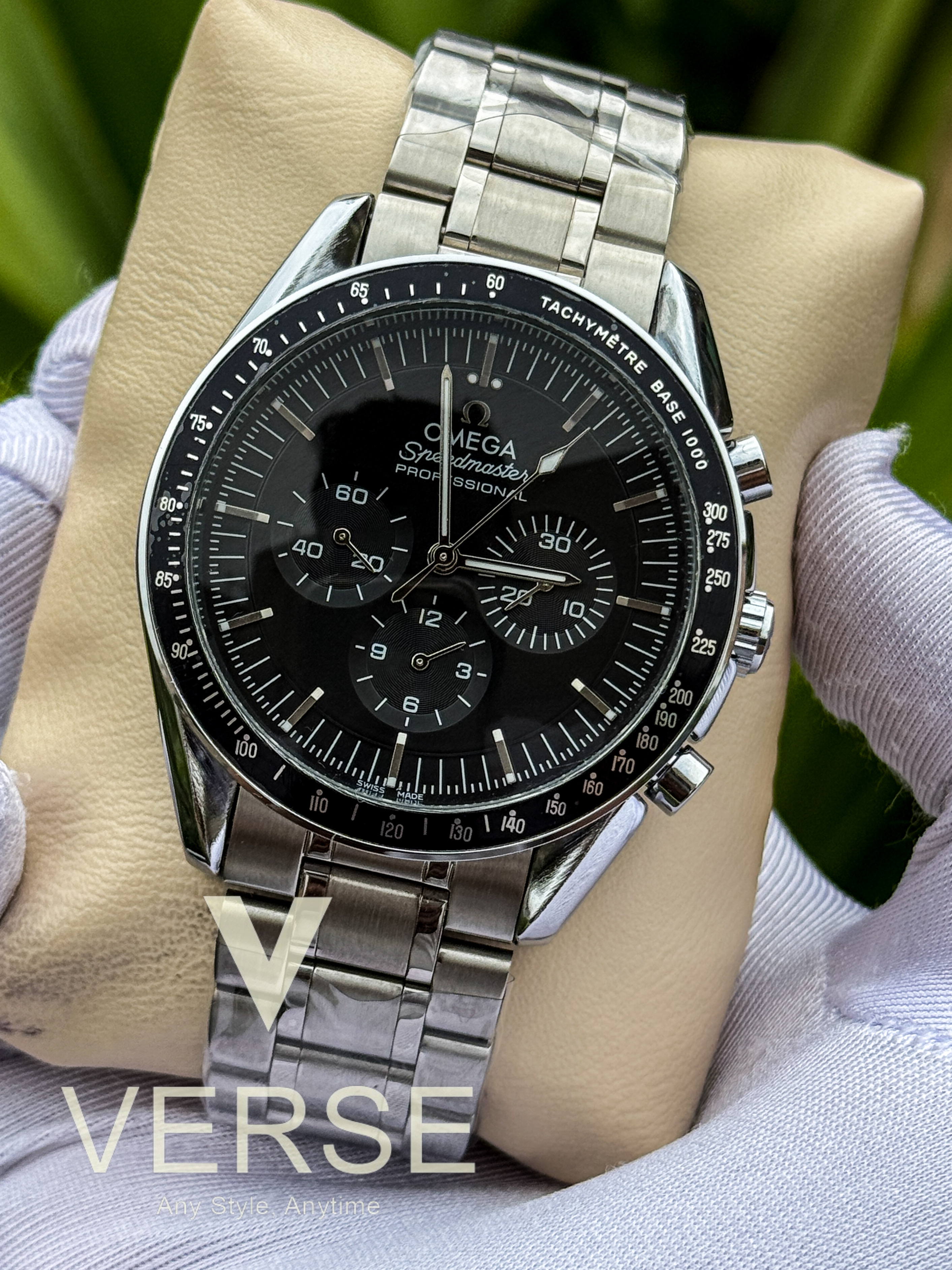 Omega Moonwatch black dial silver case AA