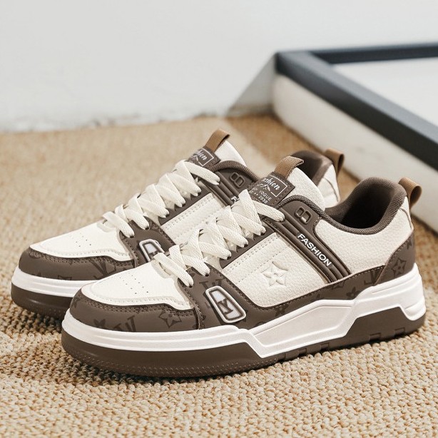 Fashionable sneakers_img_0