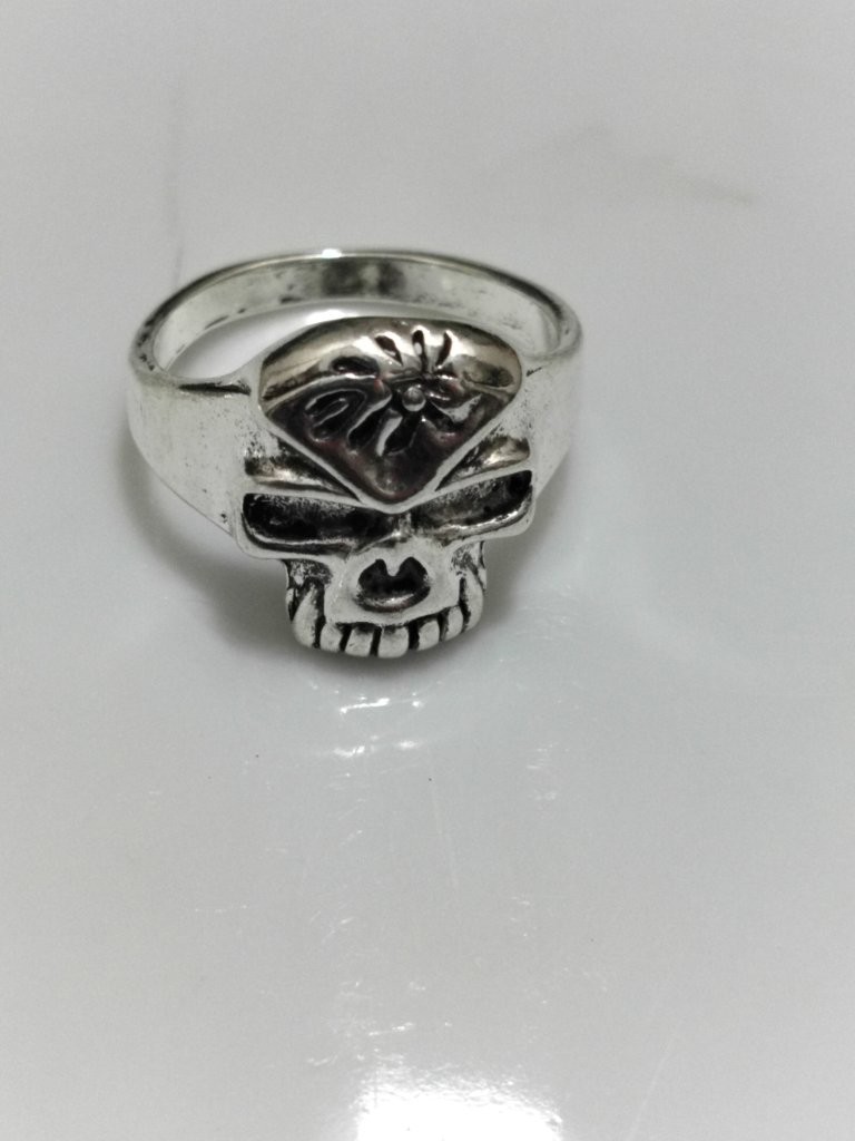 Skeleton Ring for Men & Women ( SMALL RING ) | Gothic Skull Design | Unique Punk Jewelry