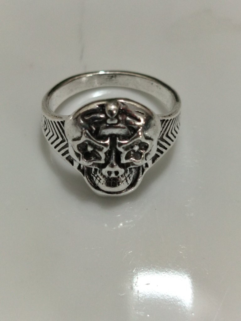 Skeleton Ring for Men & Women ( SMALL RING ) | Gothic Skull Design | Unique Punk Jewelry_img_10
