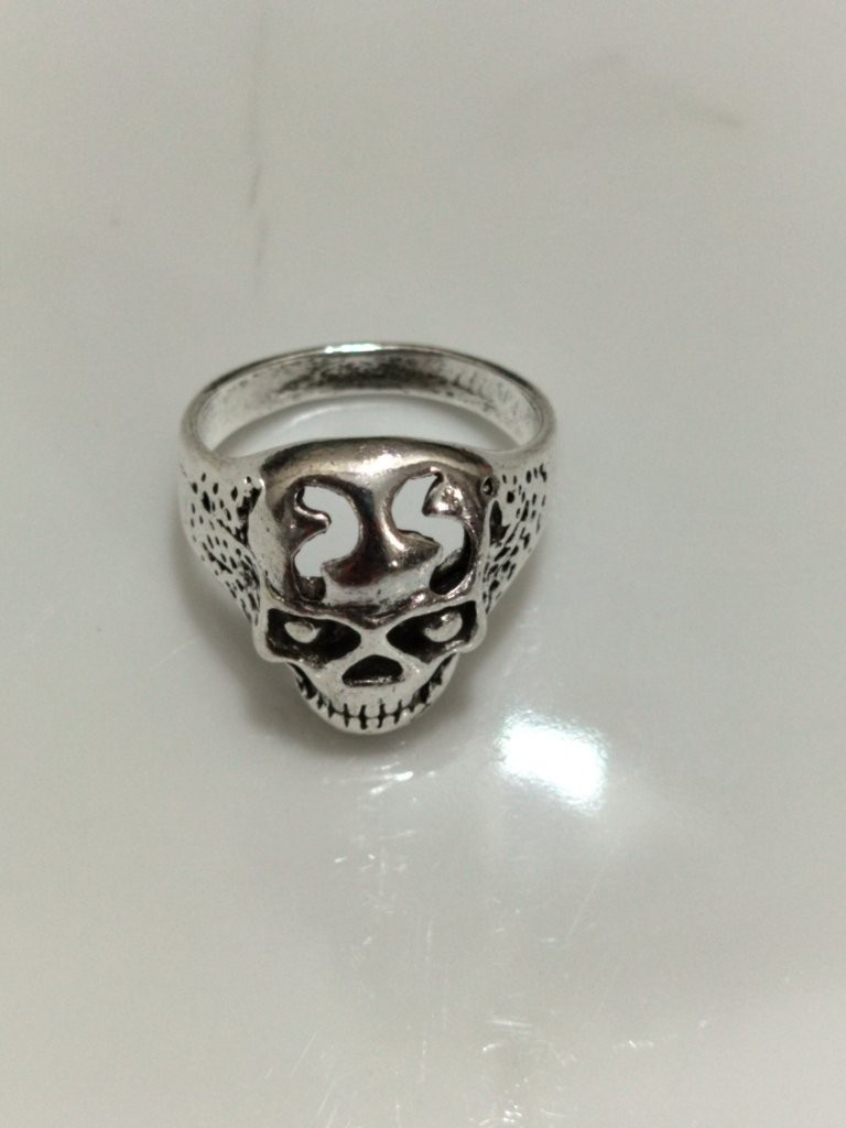 Skeleton Ring for Men & Women ( SMALL RING ) | Gothic Skull Design | Unique Punk Jewelry_img_15