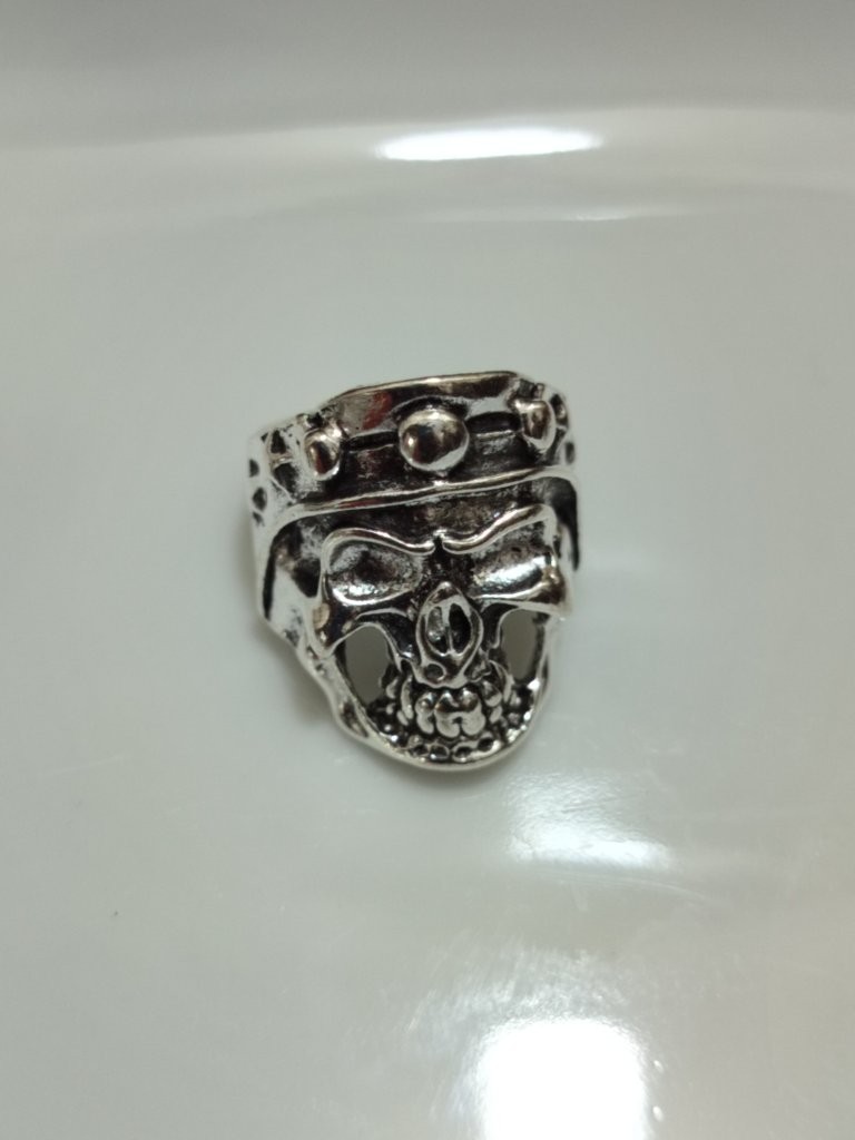 Skeleton Ring for Men & Women ( SMALL RING ) | Gothic Skull Design | Unique Punk Jewelry_img_24