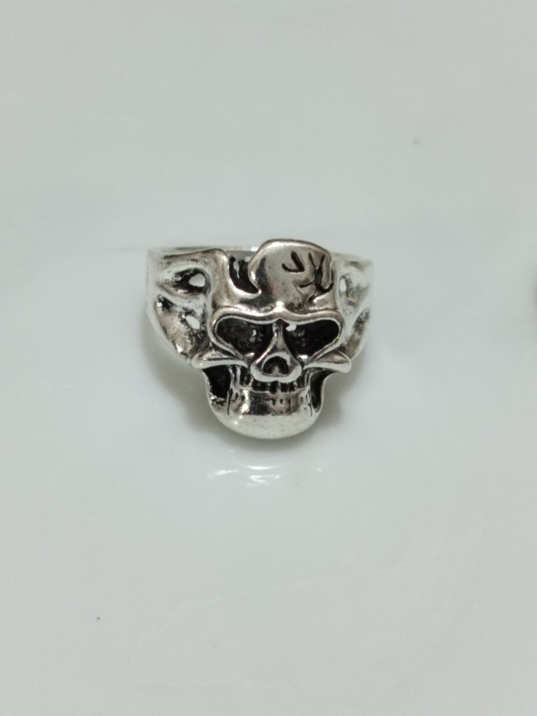 Skeleton Ring for Men & Women ( SMALL RING ) | Gothic Skull Design | Unique Punk Jewelry_img_38