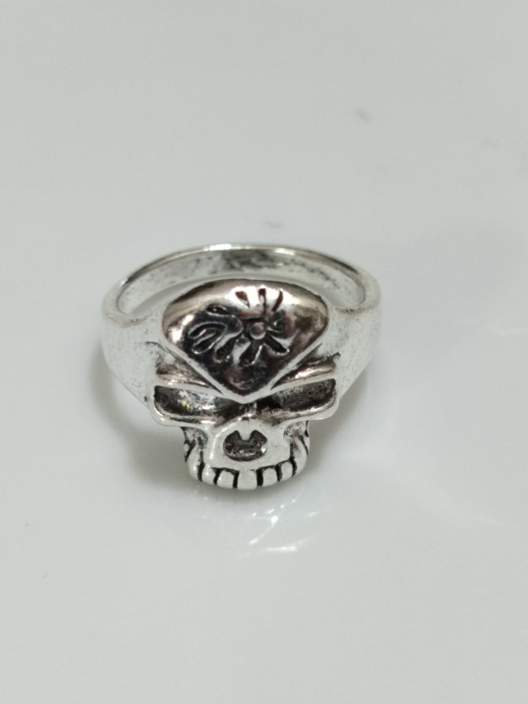 Skeleton Ring for Men & Women ( SMALL RING ) | Gothic Skull Design | Unique Punk Jewelry_img_42