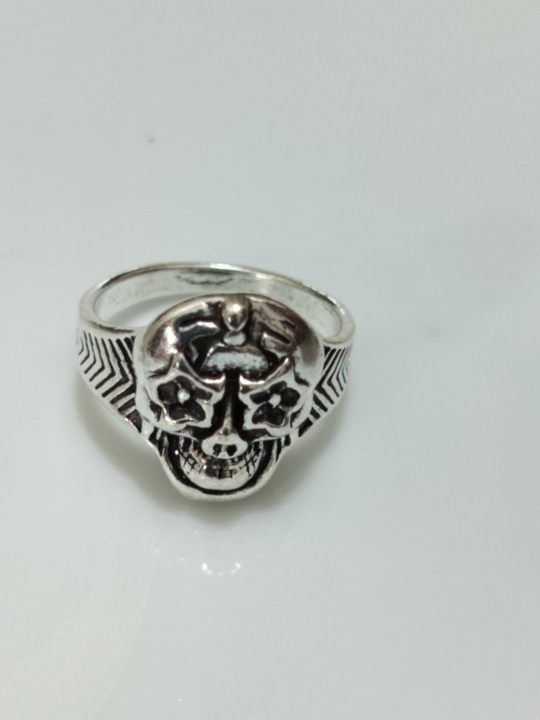 Skeleton Ring for Men & Women ( SMALL RING ) | Gothic Skull Design | Unique Punk Jewelry_img_44