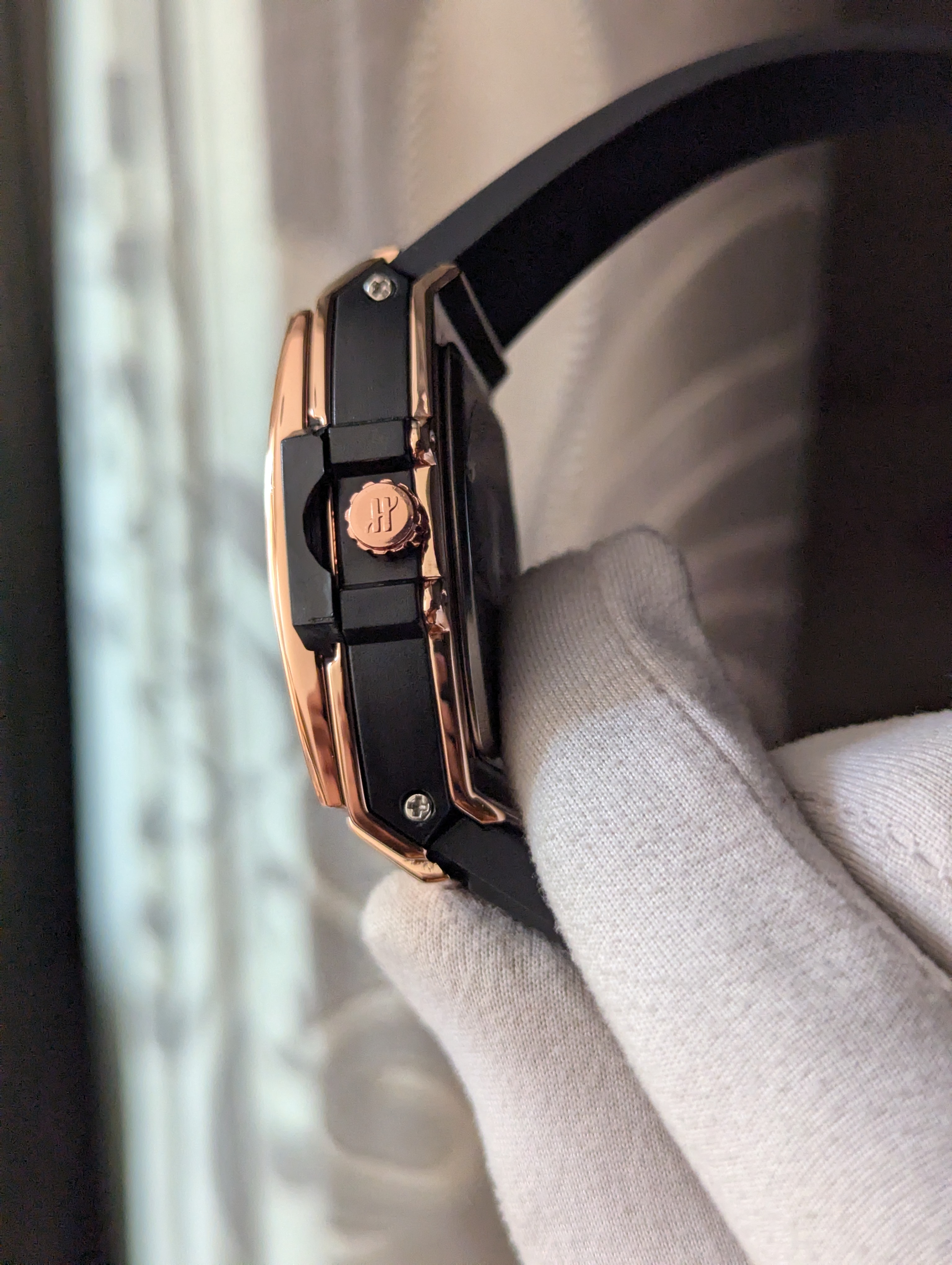 Hublot Square Black Quartz Watch_img_2