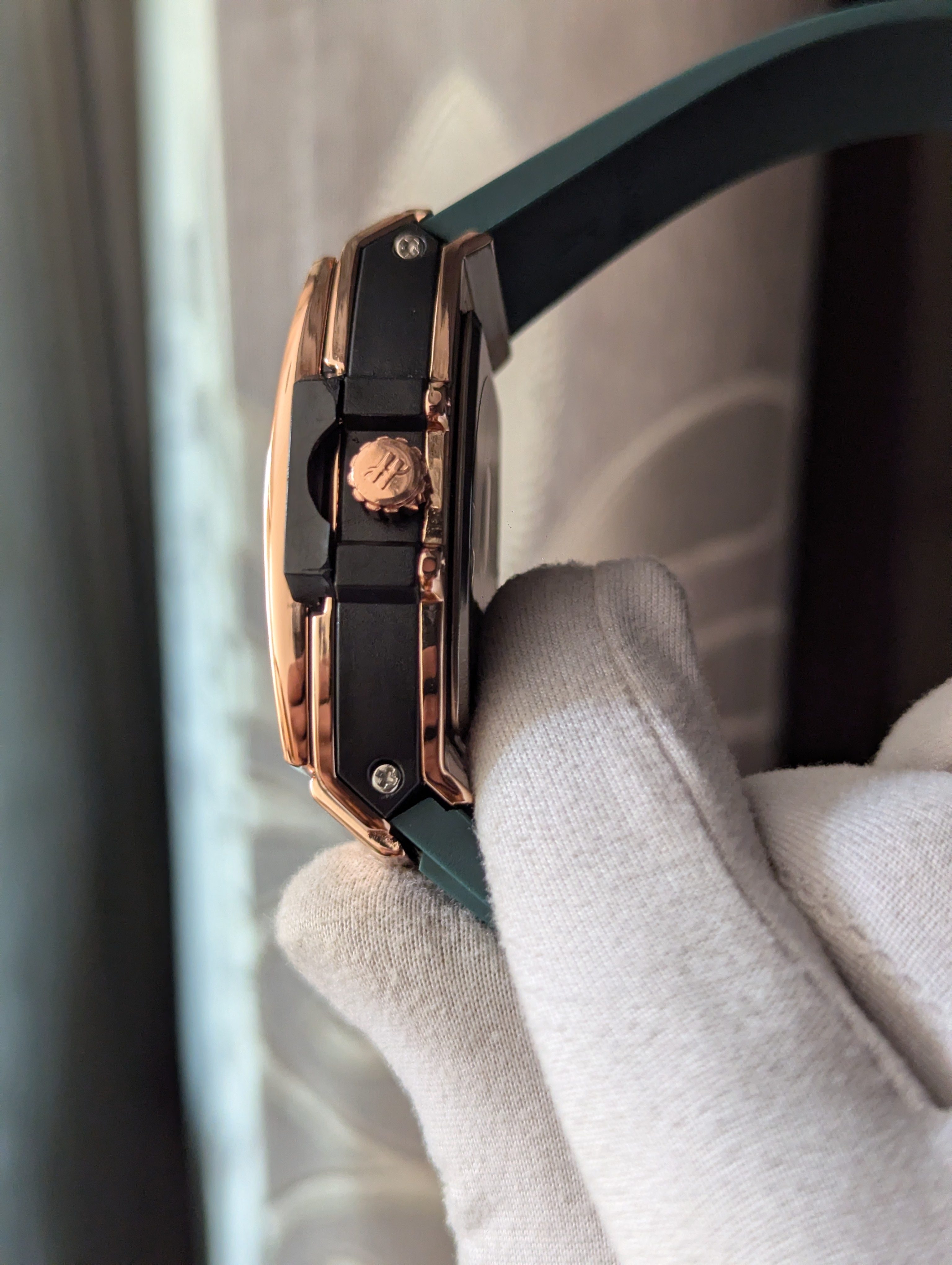 Hublot Square Green Quartz Watch_img_1