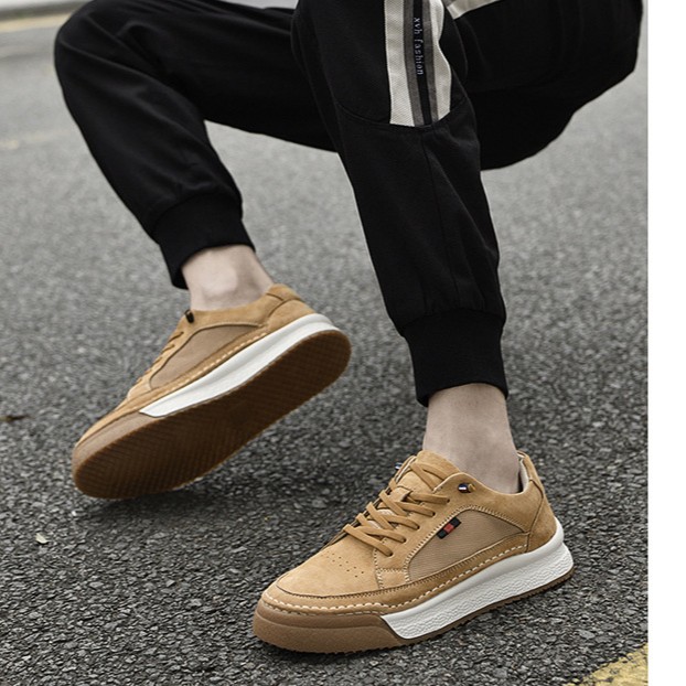 Trendy and versatile sneakers_img_4