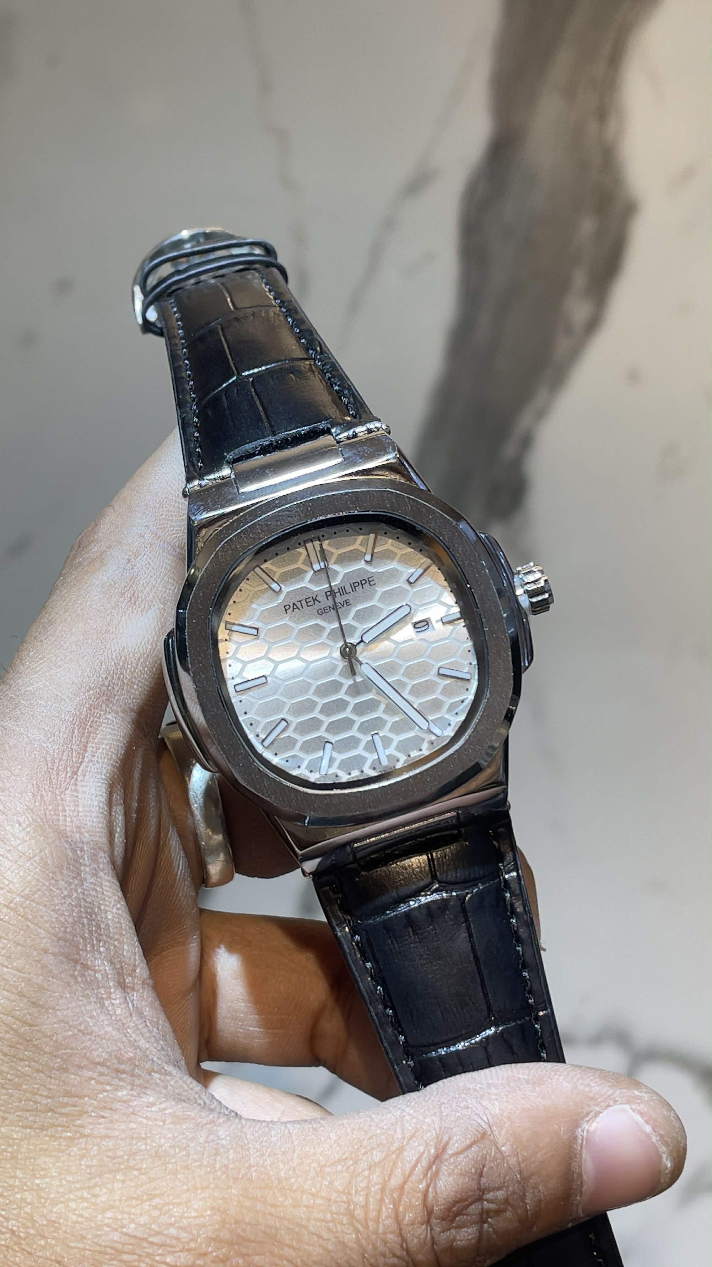 Patek Philippe Nautilus Leather Belt Honeycomb Dial_img_2