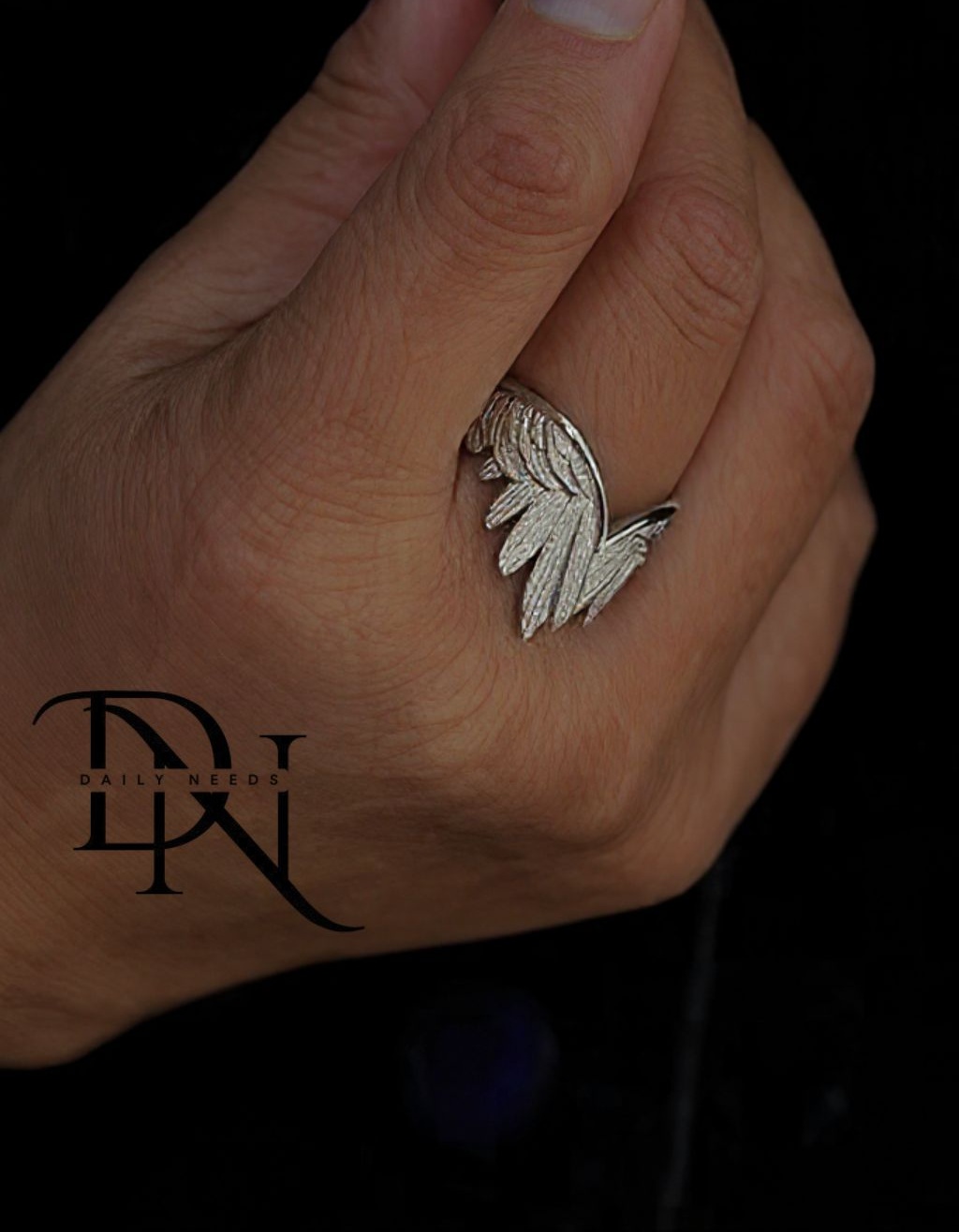 New Silver Wings Ring for Ladies – Elegant Angel Design