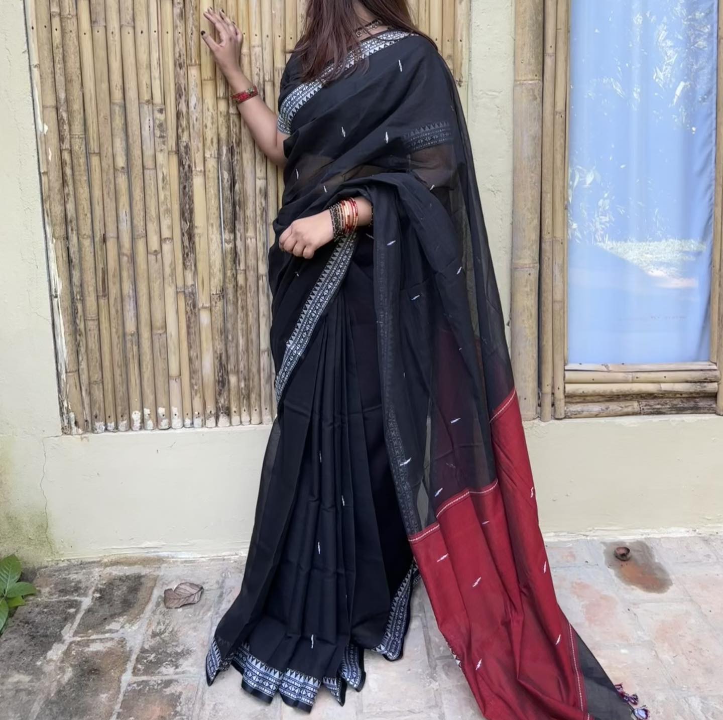 Black classic Handloom Sharee_img_2