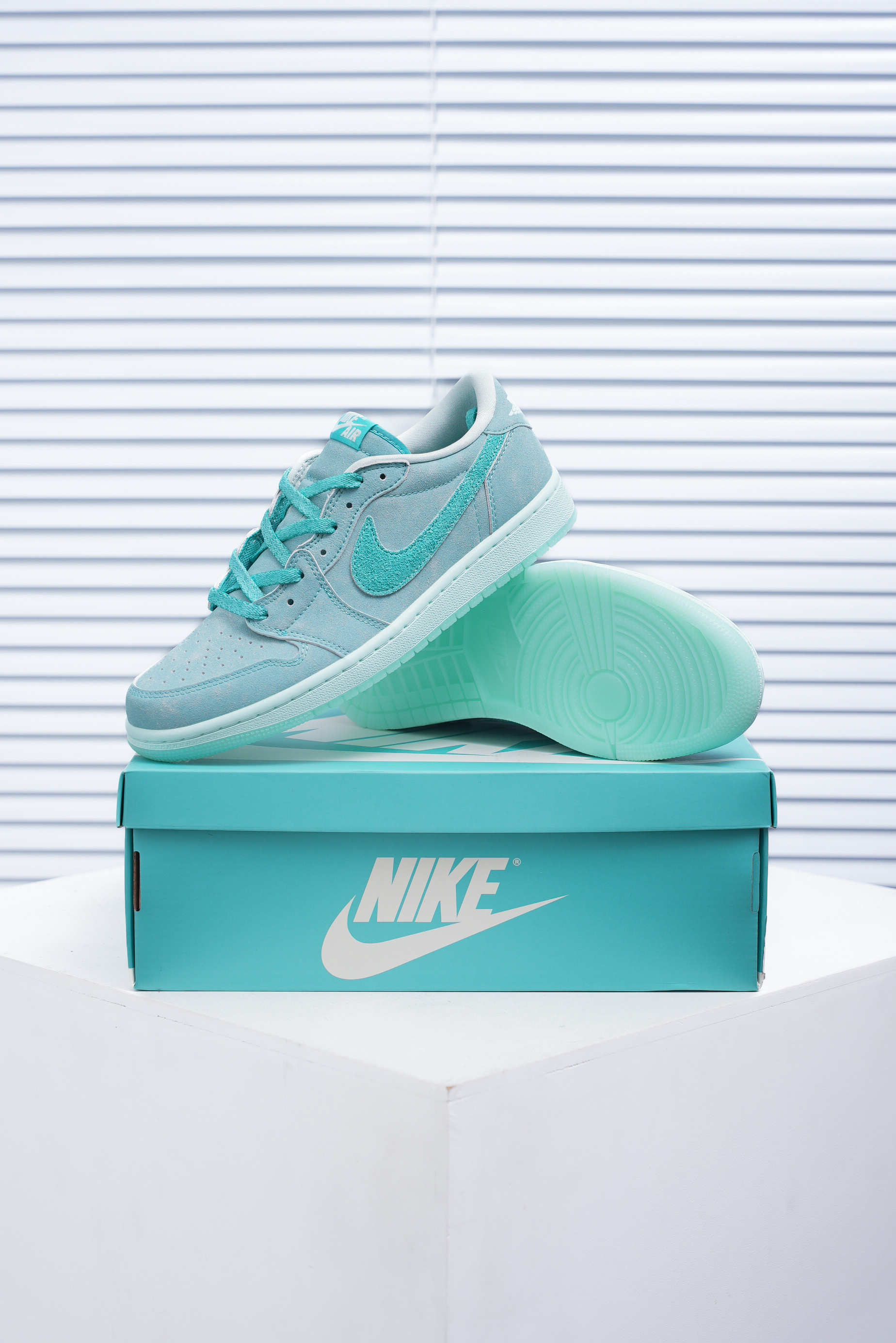 Air Jordan 1 Low OG_img_1